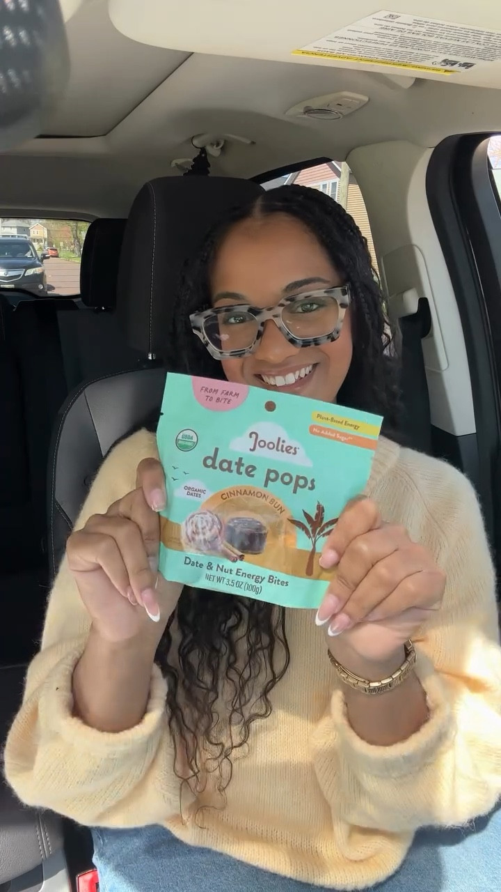 never cutting out sweets now with these @jooliesdates from @meijerstores😋✨ never knew dates could taste so good!!

#partnership #columbushummingbirds #healthysnacks #energybites #foodie