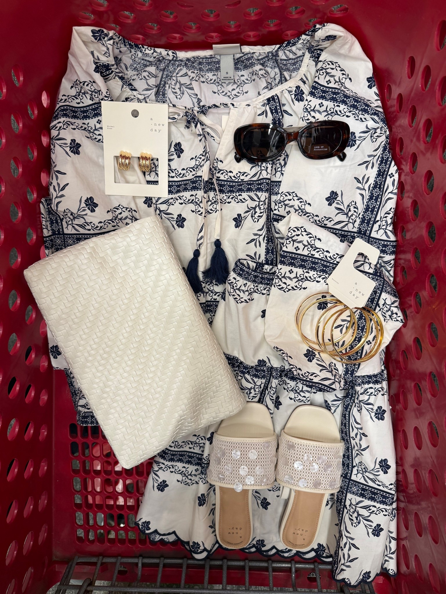 just a hint of the Mediterranean 💙