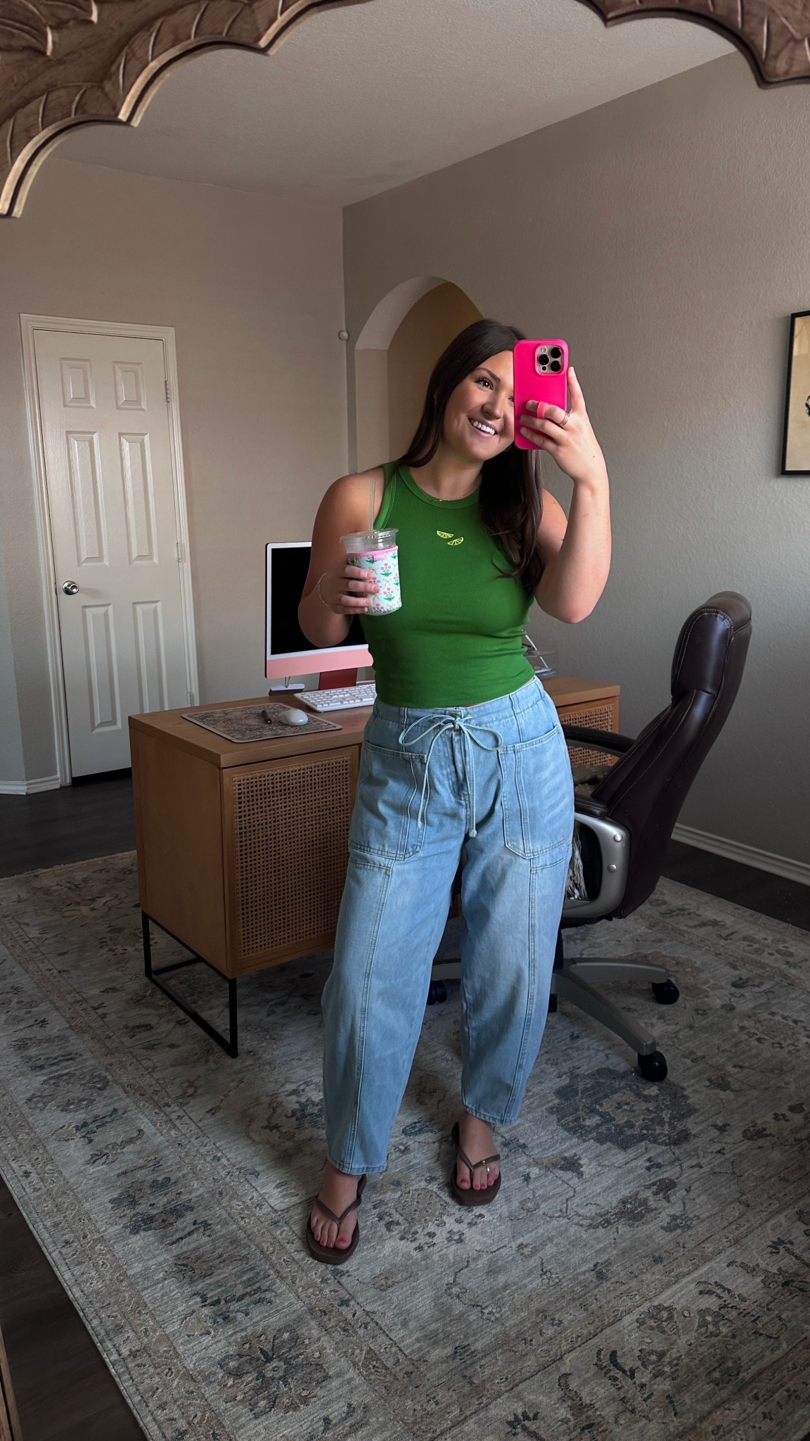 coozie: allthingslillyann
case: loopy
