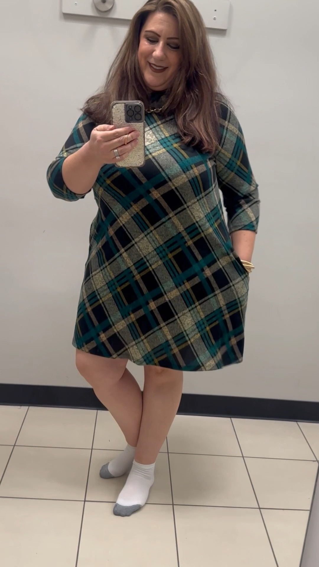 This cute plaid dress with pockets comes in 4 different color schemes including red for a Valentine’s Day. (Which was in another video). The green choice is perfect for spring & it’s a solid choice for St. Patrick’s day too ☘️

It’s lined so there is no showing through the fabric ♥️

Comment “lucky” to get the link to shop or ✅ my LTK @StylingCurves for the details. 

Plaid & pockets… somebody pinch me to make sure I’m not dreaming ❤️

For ref. I’m a 5’4, a size 18 & 215pds. I am wearing a size 2X in this dress so it fits true to size. 


#plaiddress #winterootd #winteroutfit #plussizestyle #plussizefashion #fashionover40 #fashionover50 #styleover40 #styleover50 #midlifestyle #midsizestyle #midsizefashion #plussizeplaiddress #midsizeplaiddress #size18 #size20 #size16 #size14 #curvy #curvystyle #curvyfashion #stylingcurves 
#LTKHoliday 

#LTKPlusSize #LTKMidsize #LTKmomlife #LTKMidsize #LTKWorkwear