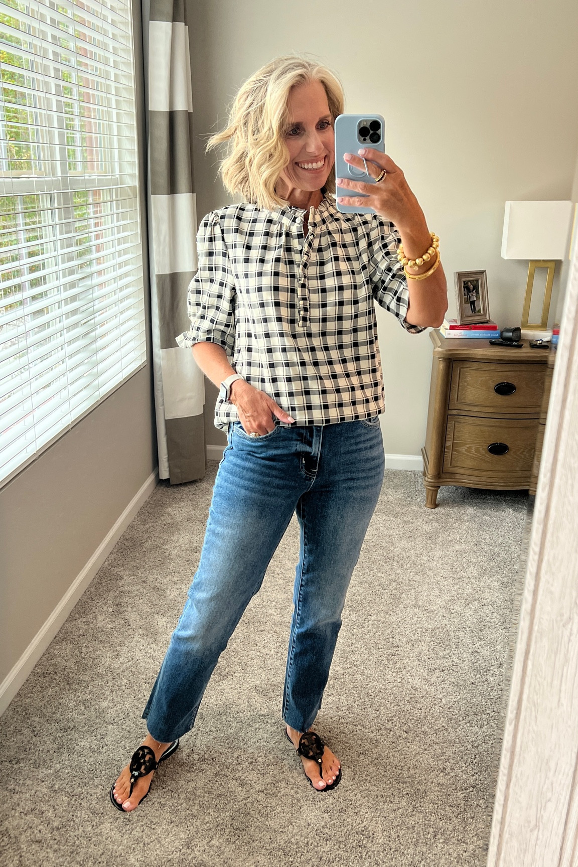 In love with these pieces!!
Jeans TTS and no distressing. The perfect wash for going into fall  use code COAST15
Shirt wearing XS use code LISA10 