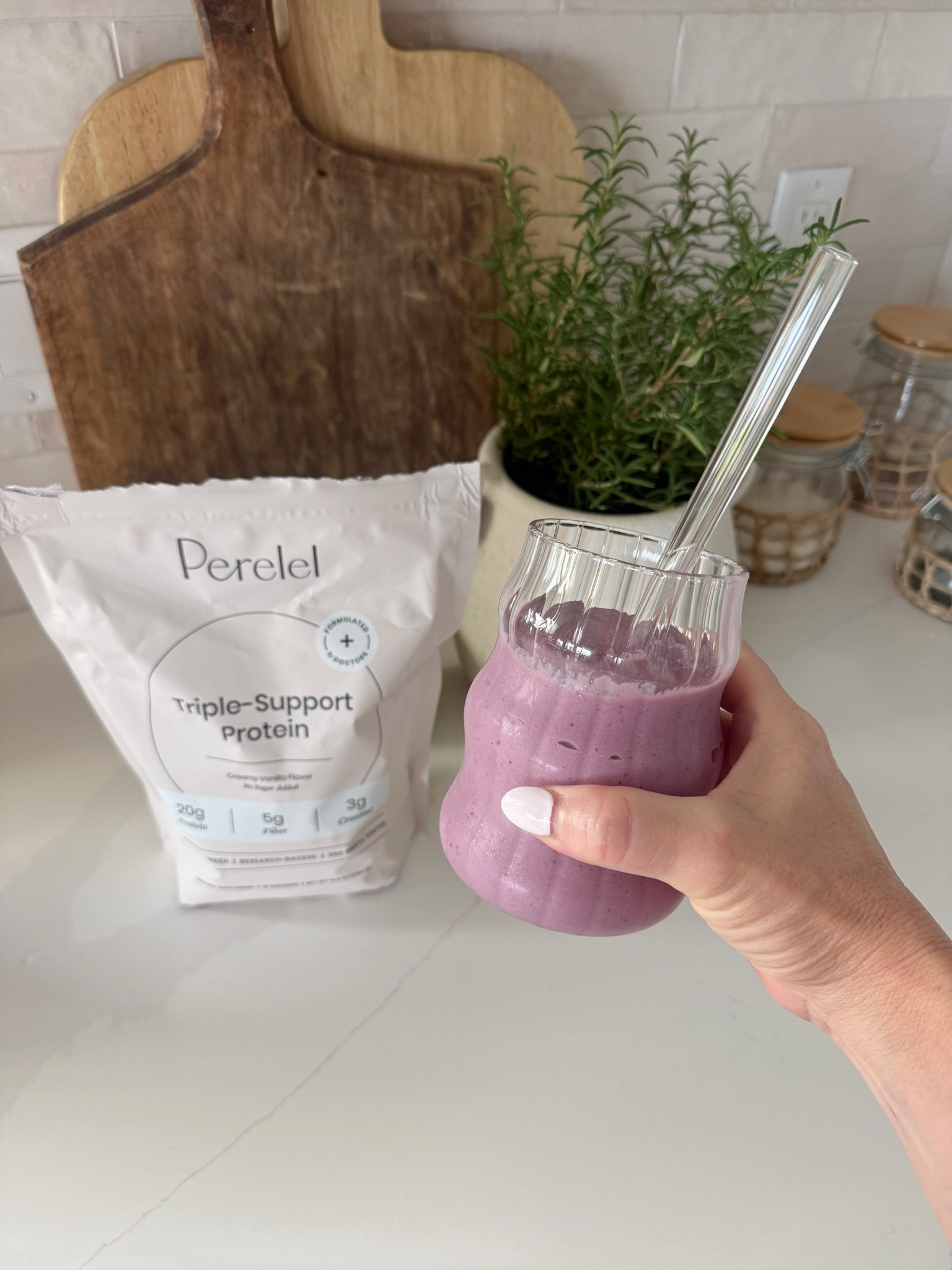 Breakfast smoothie + Triple support protein 👌🏻@Perelel Health 


Protein powder, breakfast, healthy breakfast 


#perelelpack #ppack #proteinpowder #dailyroutine #selfcare

#LTKmorningroutine #LTKselfcare