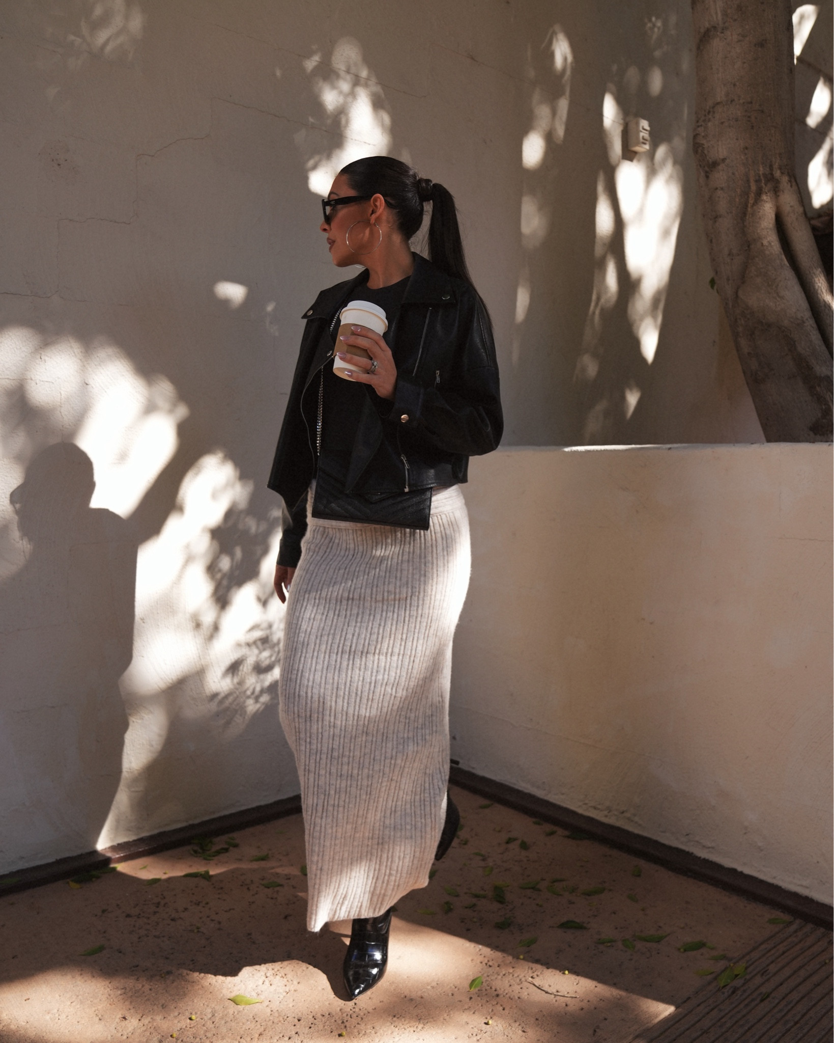 It’s been awhile since we I’ve dedicated a post to one outfit 🕊️ edgy street style will always be my favorite to capture. If you’d like details to this Amazon knit maxi skirt, just drop the word FIT to get the details!

#winterstyle #streetstyle #pinterest #aesthetic #ootd #sundayoutfit #amazon #amazonfinds 

#LTKFindsUnder50 #LTKStyleTip #LTKSeasonal