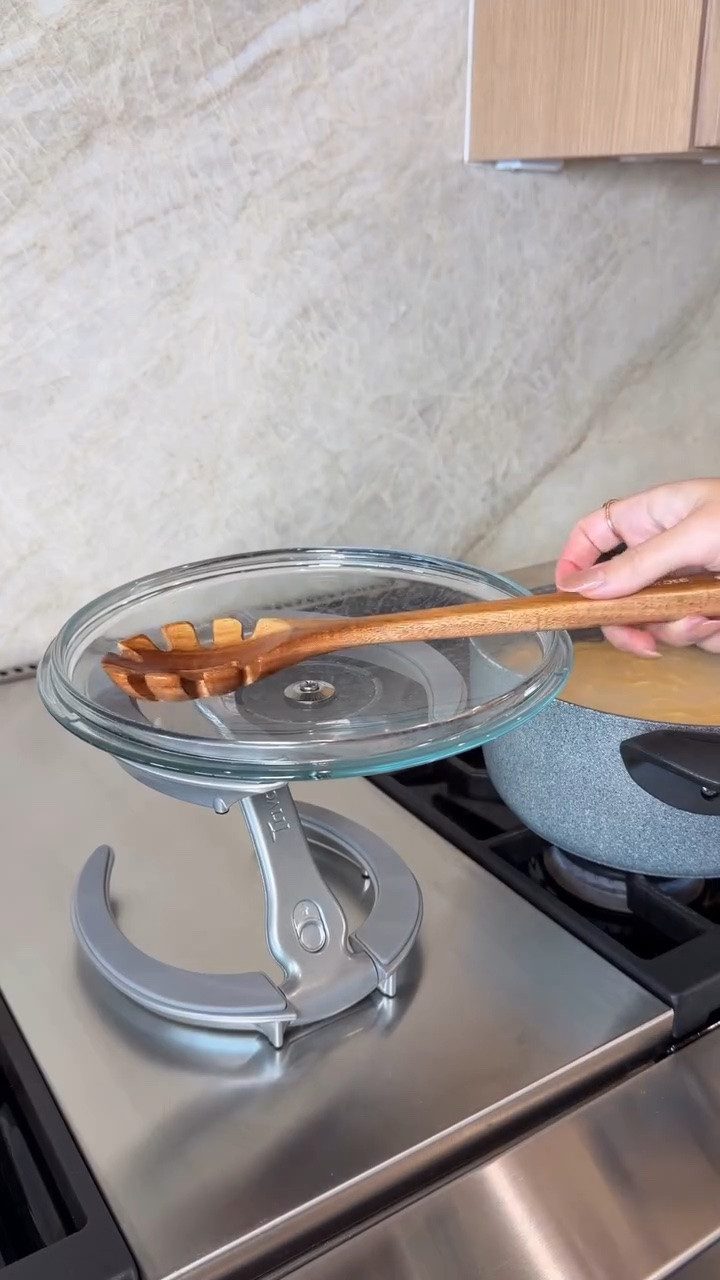 Amazon Kitchen Upgrades! 
Cooking got so much easier with these finds! No more messy countertops or struggling to drain pasta 🍝 Game Changers 🩶 @amazon 

#amazonhome #amazonkitchen #kitchengadget #lifeeasier #kitchenmusthaves

#LTKHome