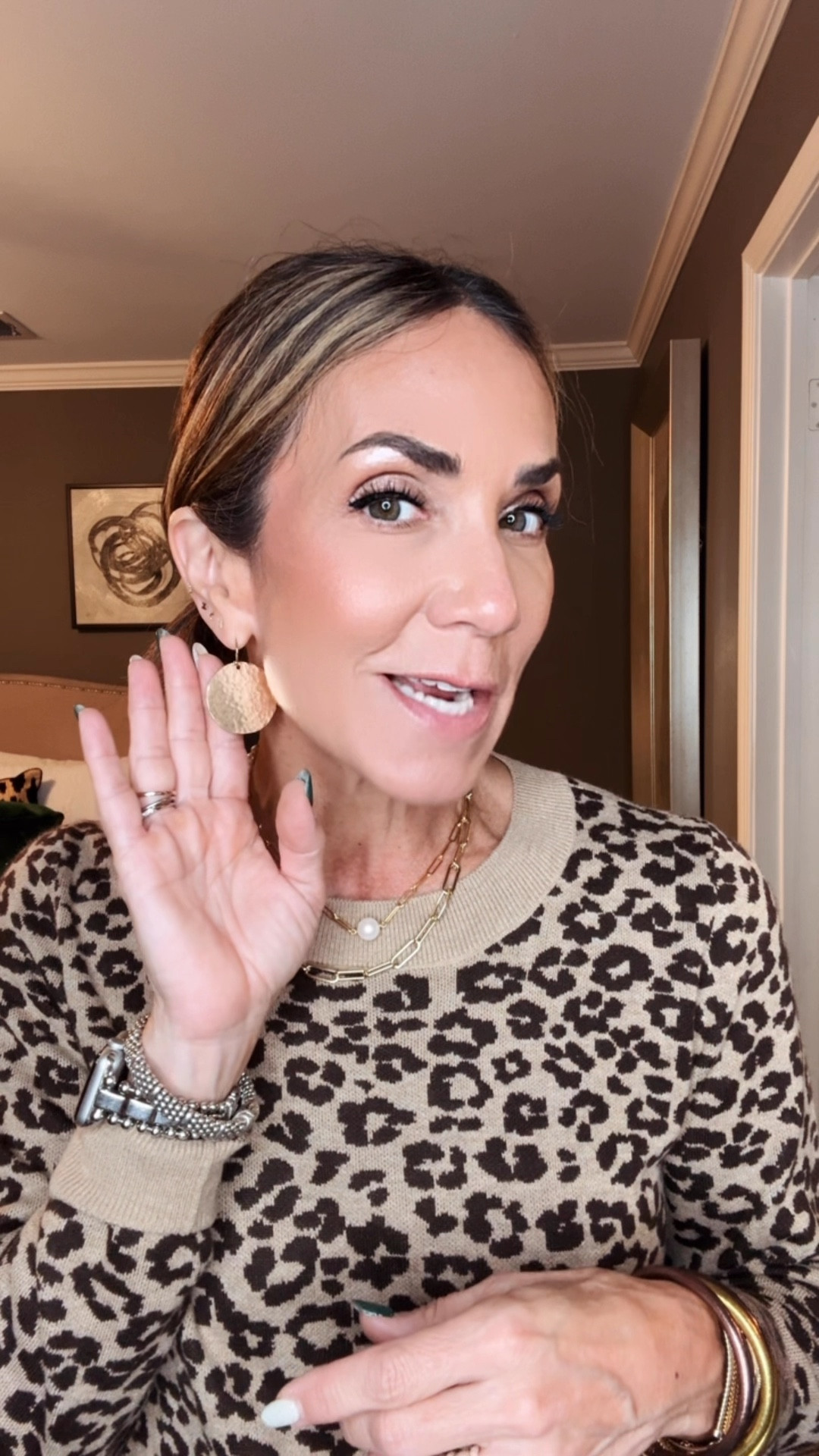 Leopard sweaters on major sale 


#LTKSeasonal #LTKSaleAlert #LTKStyleTip