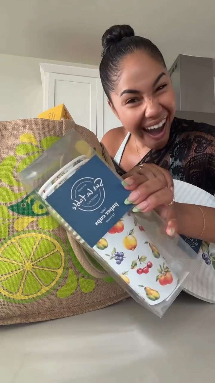 Sister pool days are my fave cause we get to catch each other up on everything going on in our lives, give and receive advice and just be in each other's space like when we were little🥹
We are also a family of snackers so tons of snack options are a must! And we tore all of those snacks up! PS. That tuna salad I threw together was a mf hit! And the combo with those crackers went CRAZY!
Anyway, soaking up the last days of this insufferable heat before the crisp of fall air gently kisses my skin and the smell of cinnamon and roasted apples soothes my soul❤️ #poolday #sisters #sisterlove

#LTKdayinmylife #LTKSwim #LTKvlog