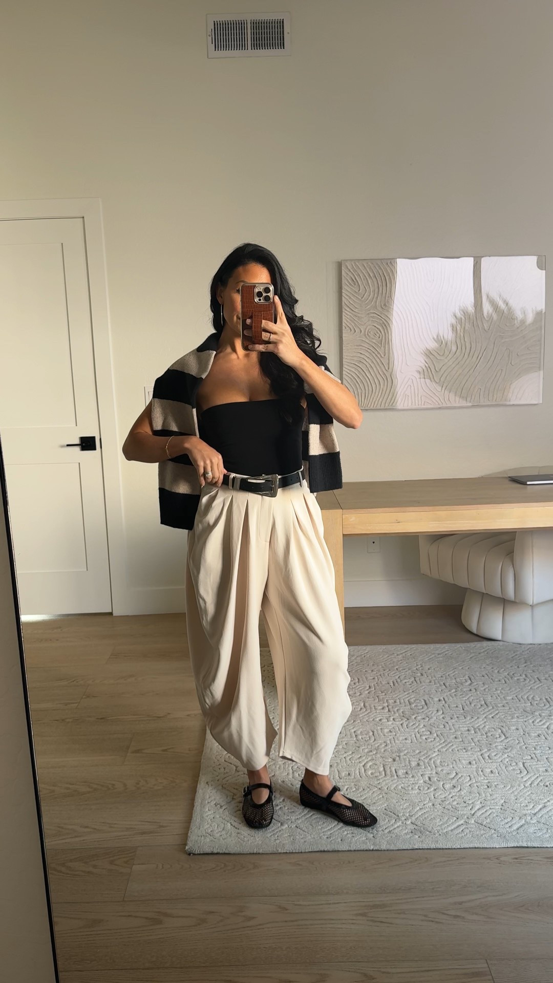 I’m a trouser gal! Sharing some outfits I put together for potential Vegas looks // would love this with heels as well

Spring outfits
Winter outfits
Vegas outfits


#LTKdayinmylife #LTKgrwm #LTKootd