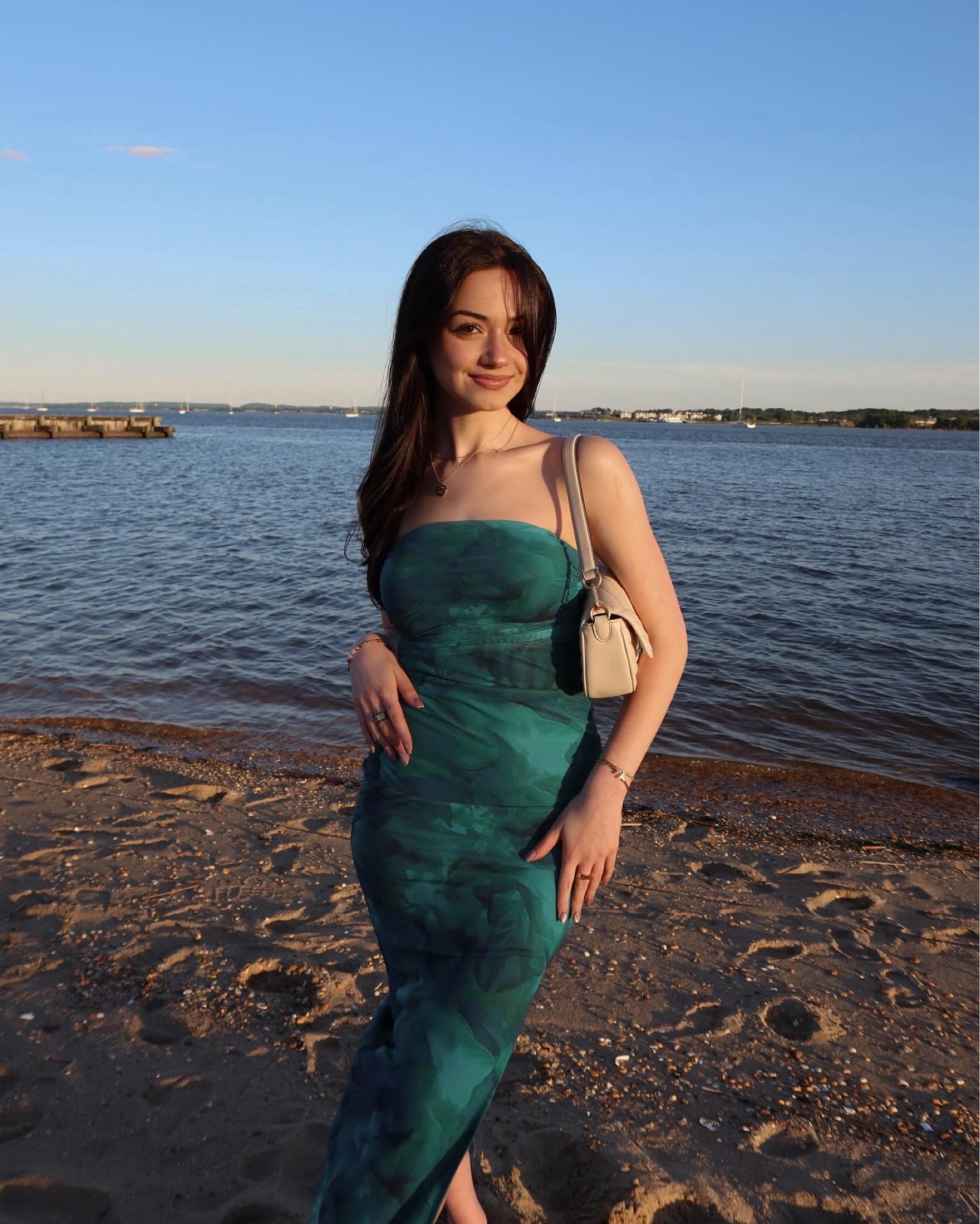 Wearing an XS in the dress 💙🦋🐬

#LTKFindsUnder50 #LTKStyleTip #LTKSeasonal