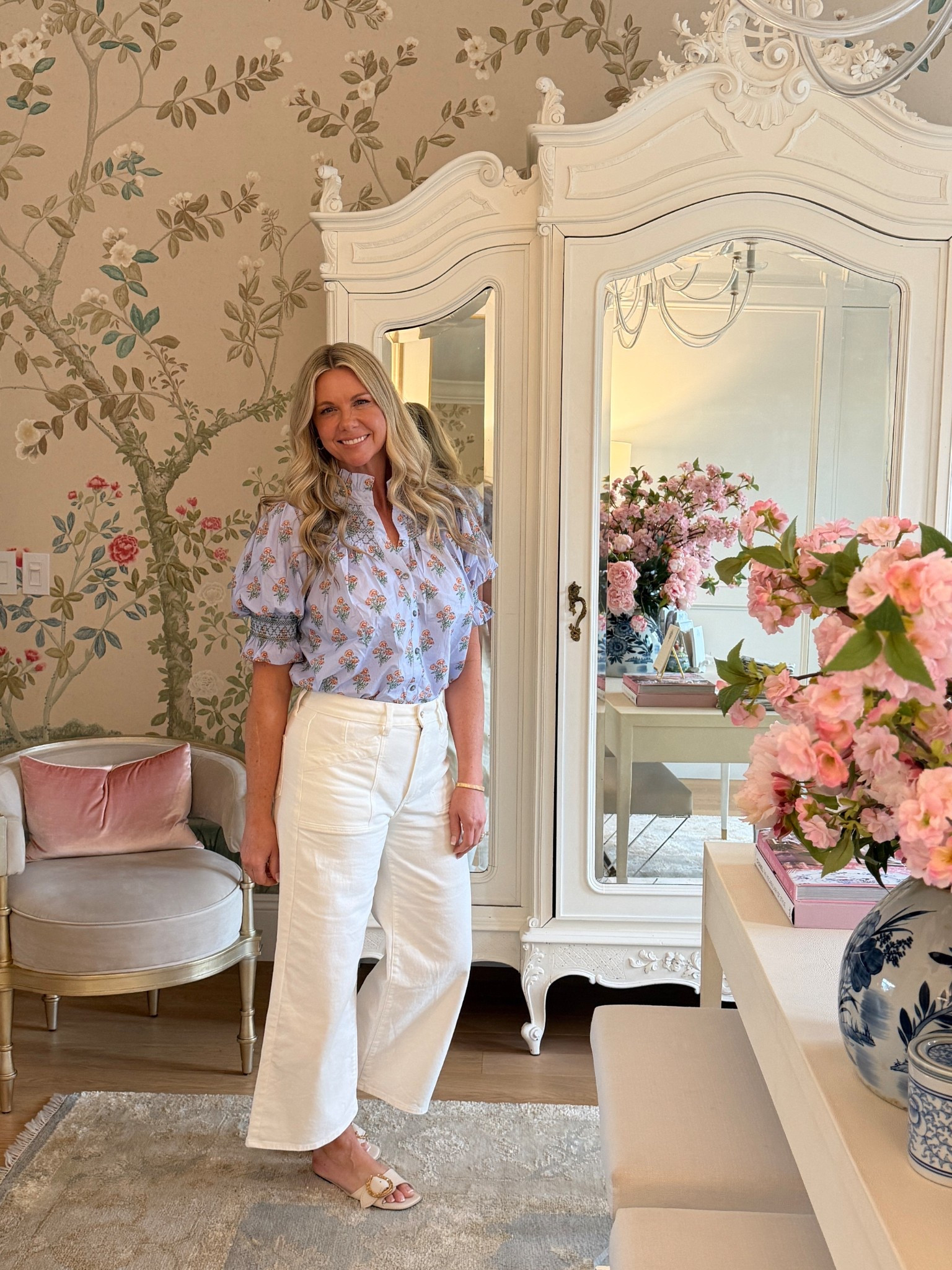 Spring outfit! Darling floral top (I’m wearing a small), flattering and comfy cream cropped pants. They run tts. 


#LTKootd #LTKSeasonal #LTKOver40