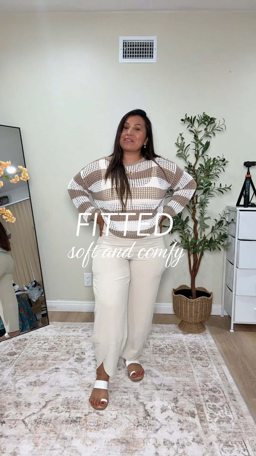 Wide leg palazzo pants, flowy pants, spring pants, spring outfits, summer palazzo pants, summer outfits, summer style 

#LTKMidsize #LTKPetite #LTKootd