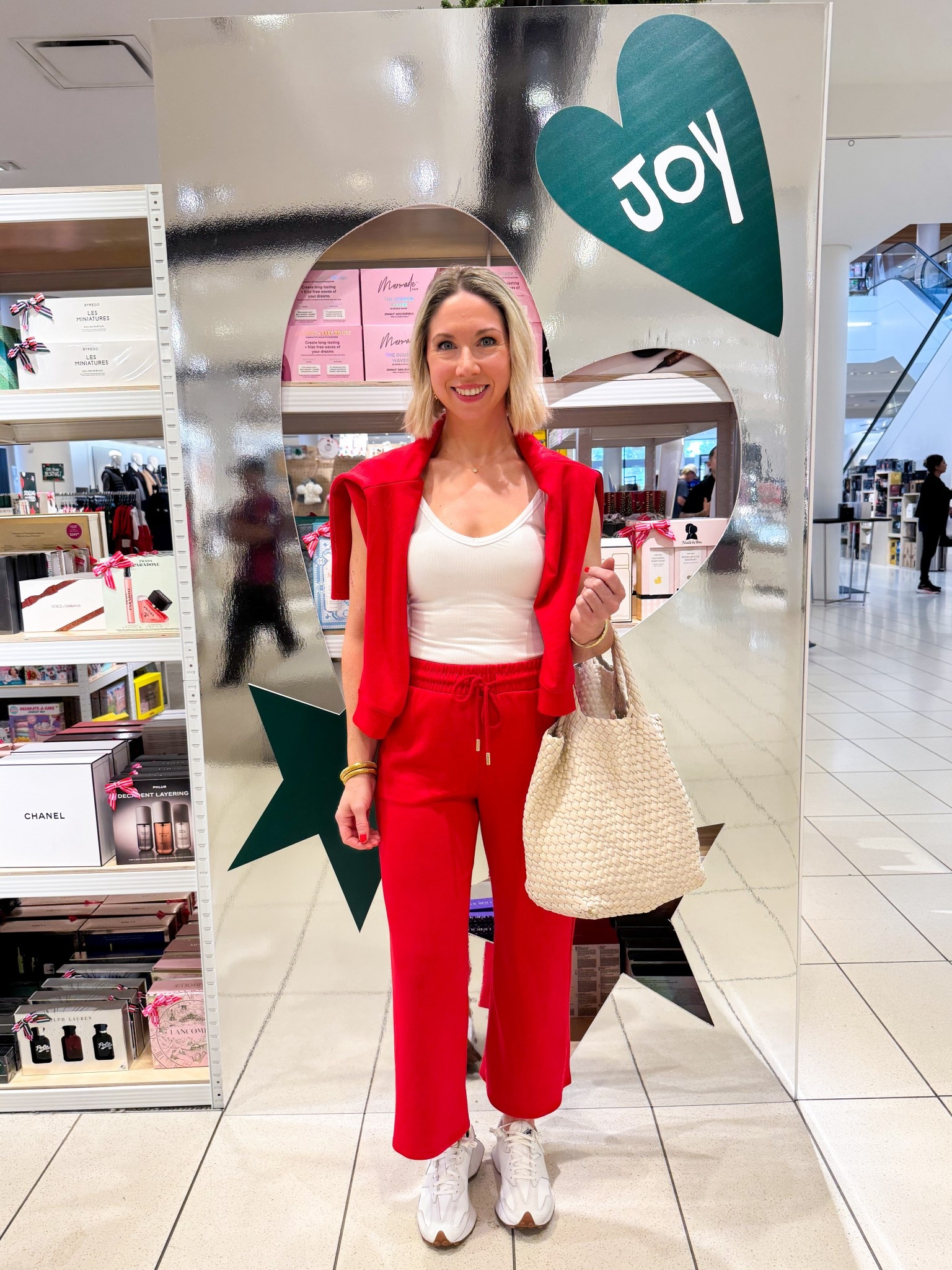 Start Black Friday and holiday shopping early! 

I scouted out the latest at Nordstrom - and linked many of my favorites and other finds below! 

Leave me any questions you have - or what else you’d like to see! 


#ltkholiday #ltkmomlife #ltkootd 

#LTKSeasonal #LTKGiftGuide #LTKCyberWeek