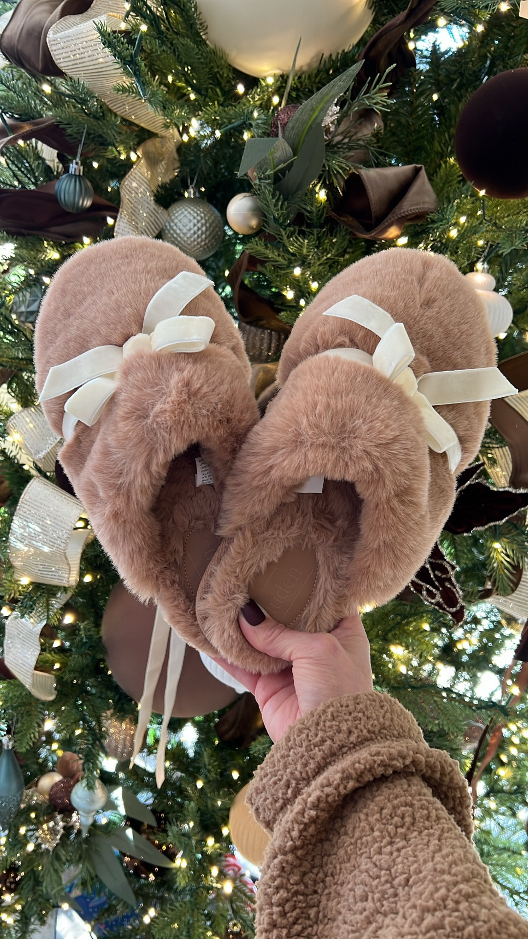 Plush cozy slippers are on sale!! These would make a great last minute gift idea or buy a pair for yourself! Slippers, gifts for her, stocking stuffers, Target, Target slippers  

#LTKHoliday #LTKGiftGuide #LTKSaleAlert