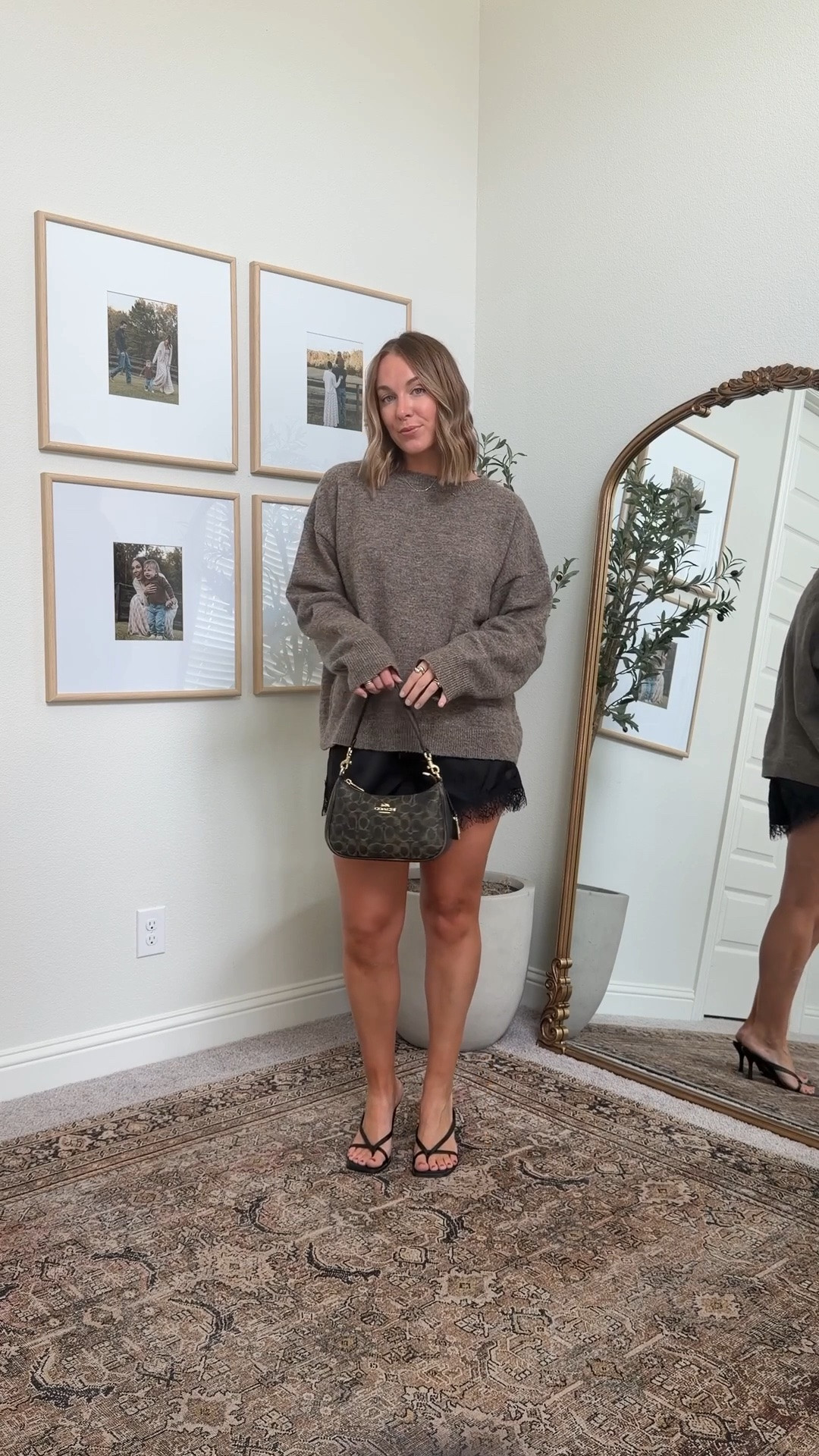 lane shorts & sweater combo! 😮‍💨👏🏼 #fallfashion #fall #falloutfits #size6outfits #outfitideas