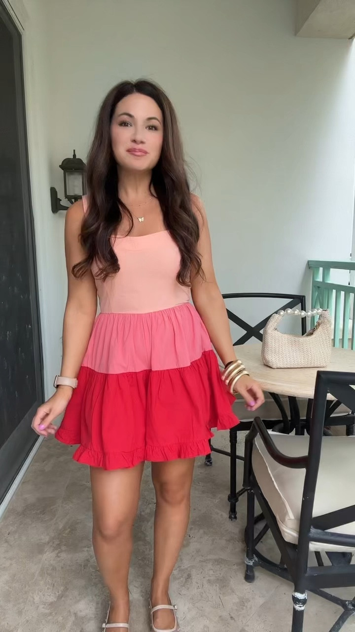 Mesh rhinestone flats from Nordstrom
Gold bangle bracelets from show me your mumu 
Kendra Scott necklace 


#LTKfindsunder100 #LTKtravel #LTKsalealert