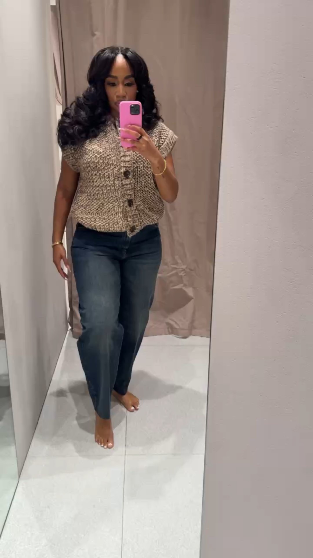 Chunky knit vest find! Casual top and can be paired with skirts, denim, leggings 

#LTKFindsUnder100 #LTKootd #LTKMidsize