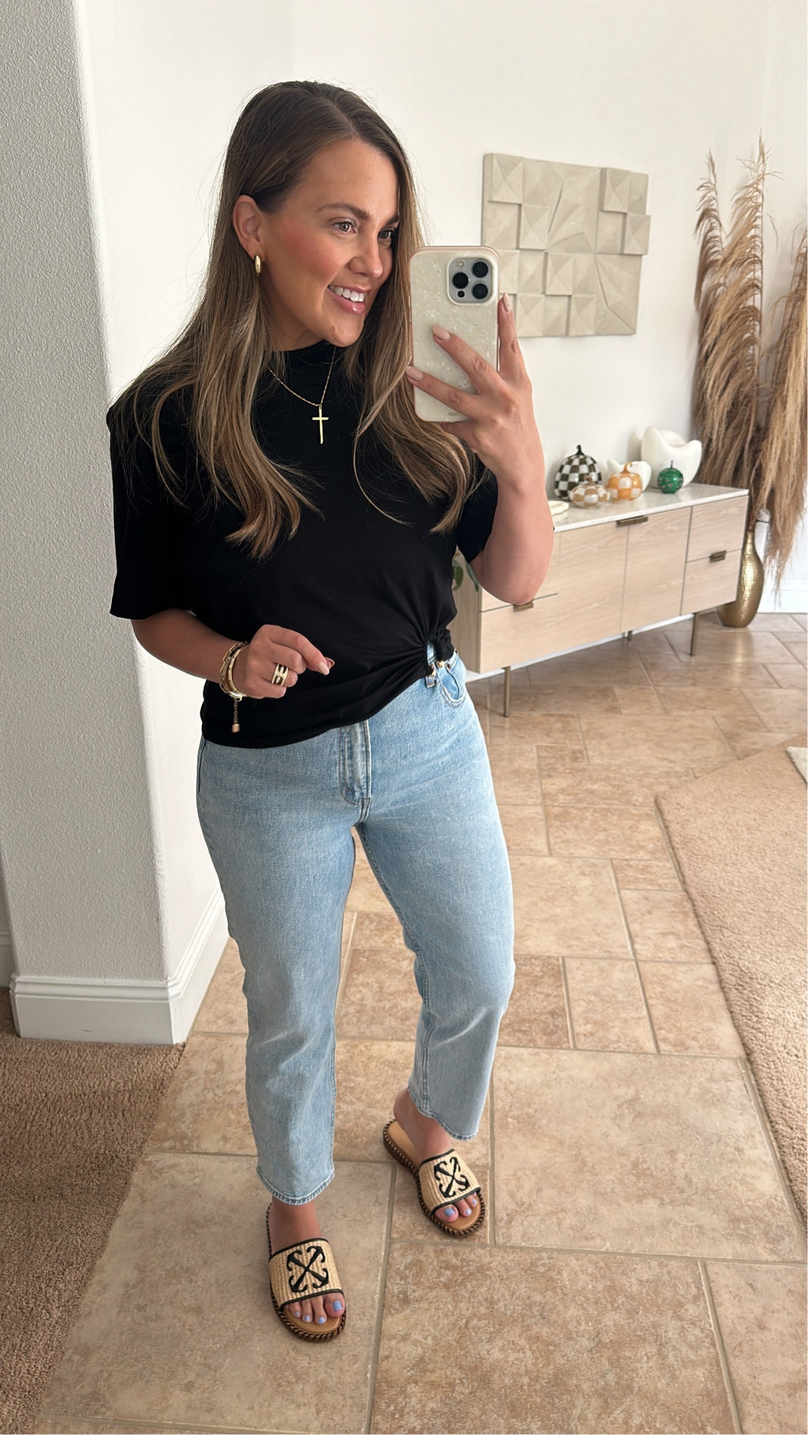 Slightly cropped jean in size 29 regular - abercrombie denim sale! code DENIMAF 

#LTKxAF #LTKMidsize #LTKSaleAlert