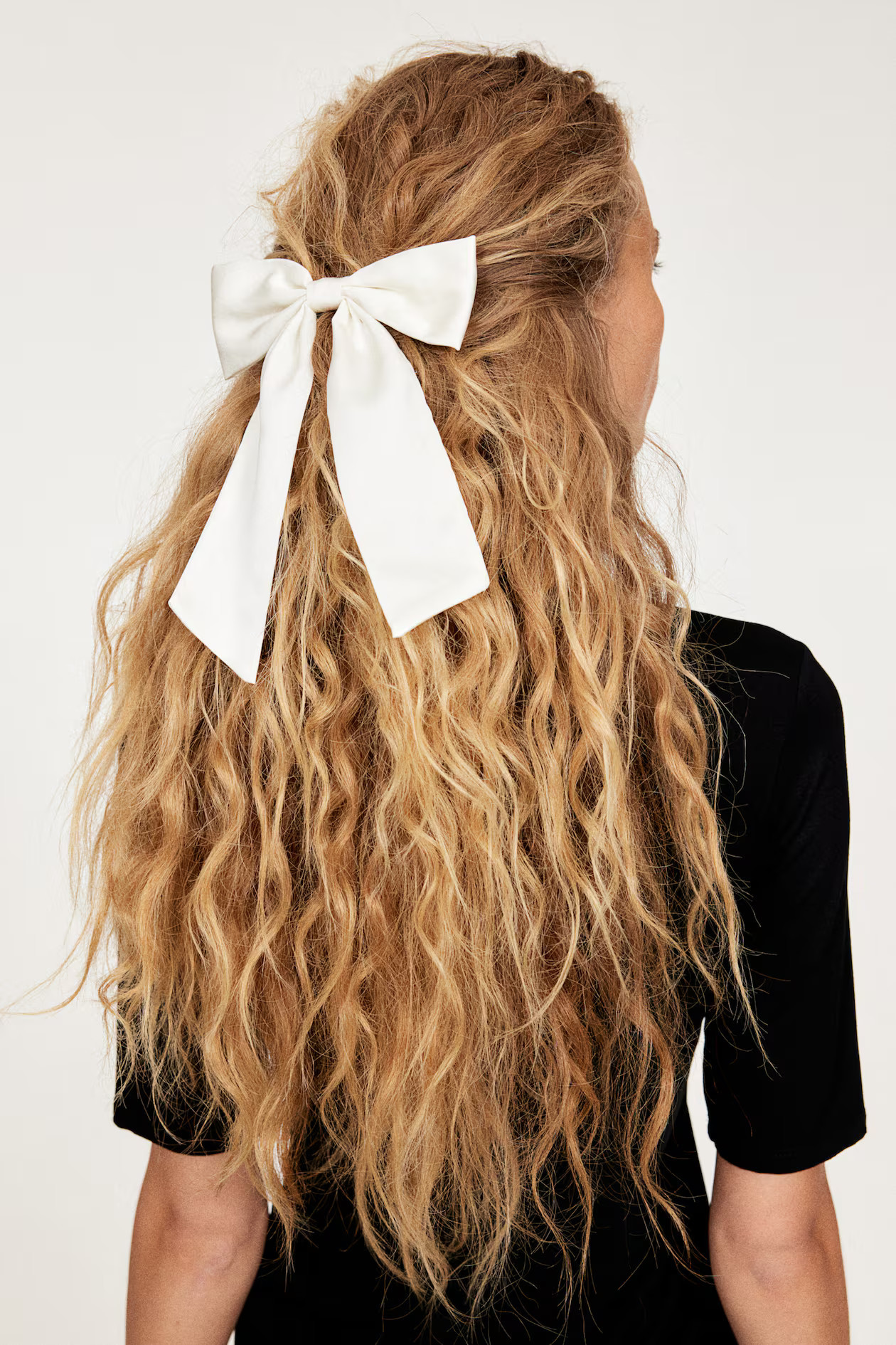 Bow-decorated hair clip - White - Ladies | H&M GB | H&M (UK, MY, IN, SG, PH, TW, HK)