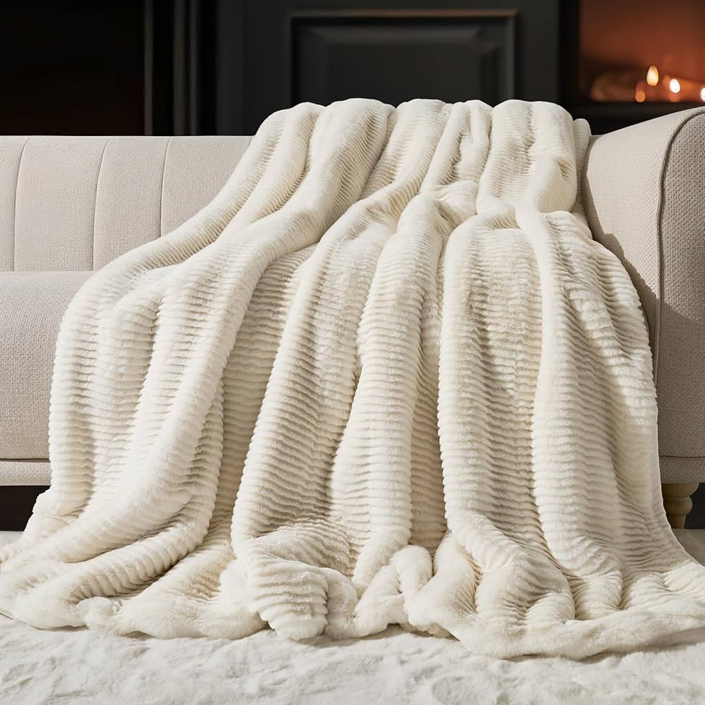 EVERGRACE Ultra Soft Faux Fur Throw Blanket for Couch, Luxury Sculpted Texture Faux Rabbit Fur Bl... | Amazon (US)
