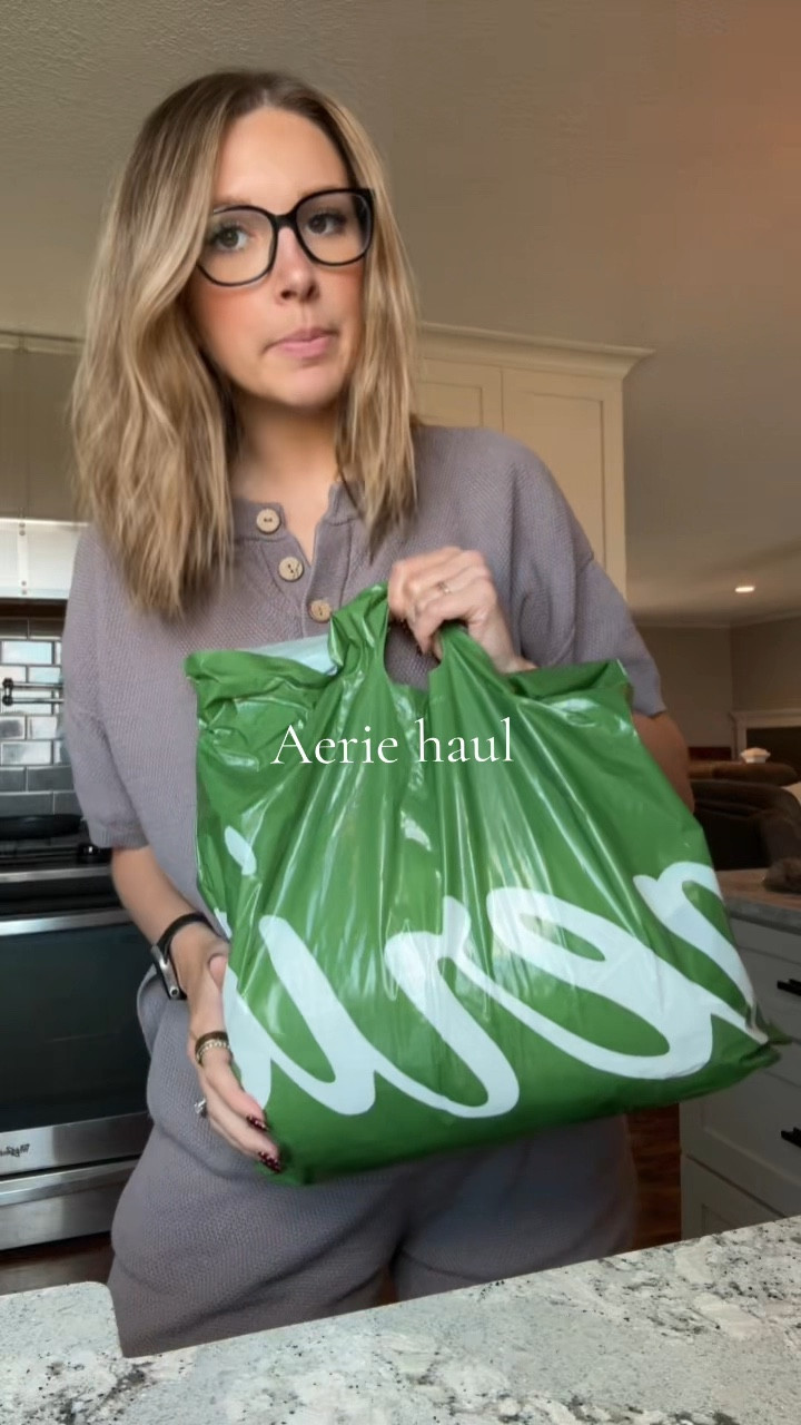 Aerie haul! 

#LTKFallSale #LTKFindsUnder100 #LTKSaleAlert