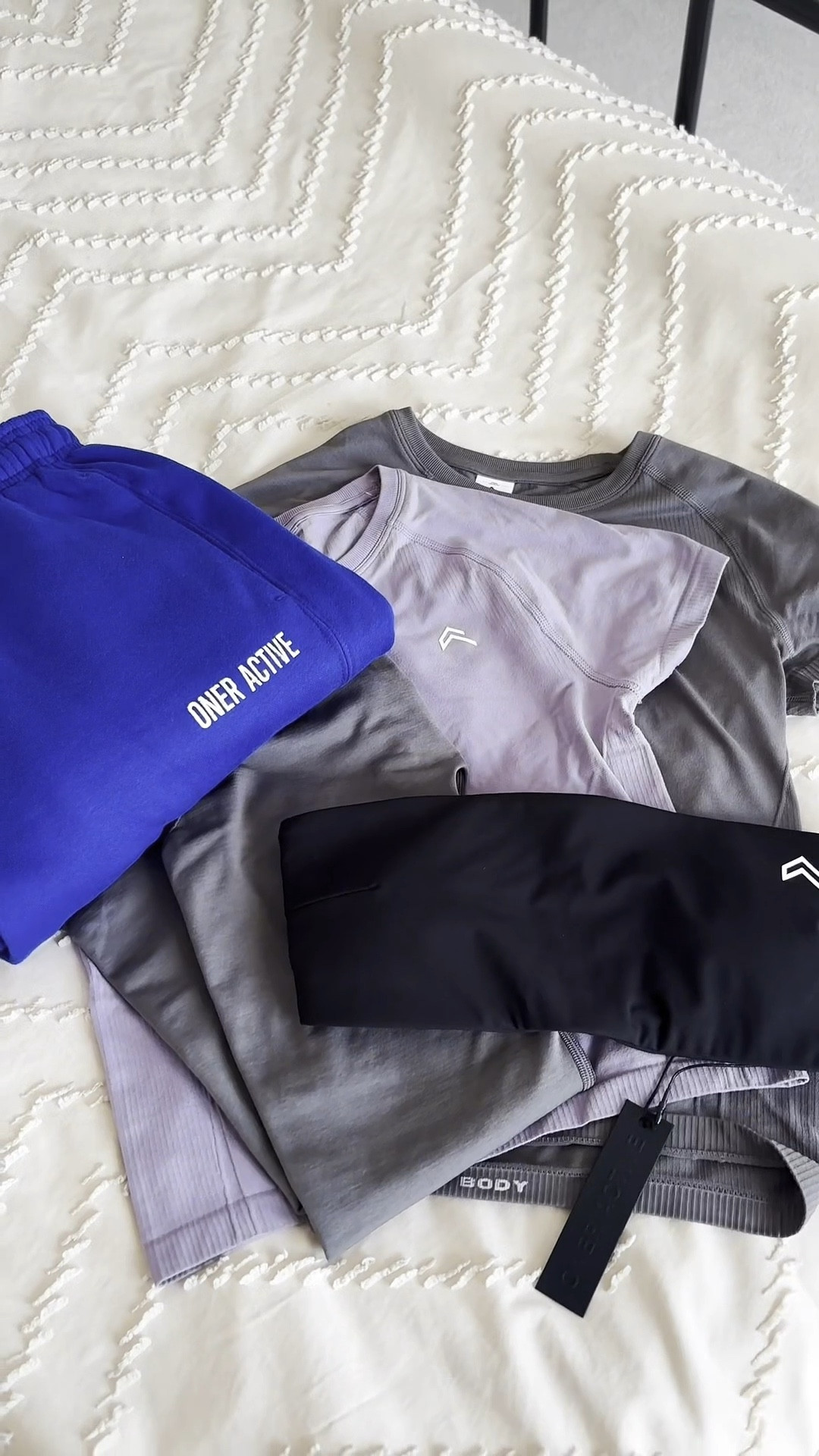 Open my Oner Active parcel with me 🎧💘✨

#oneractive #oneractivehaul #gymoutfits #gymoutfitinspo #gymfits #gymfashion #activewear

#LTKfitness #LTKstyletip #LTKsale