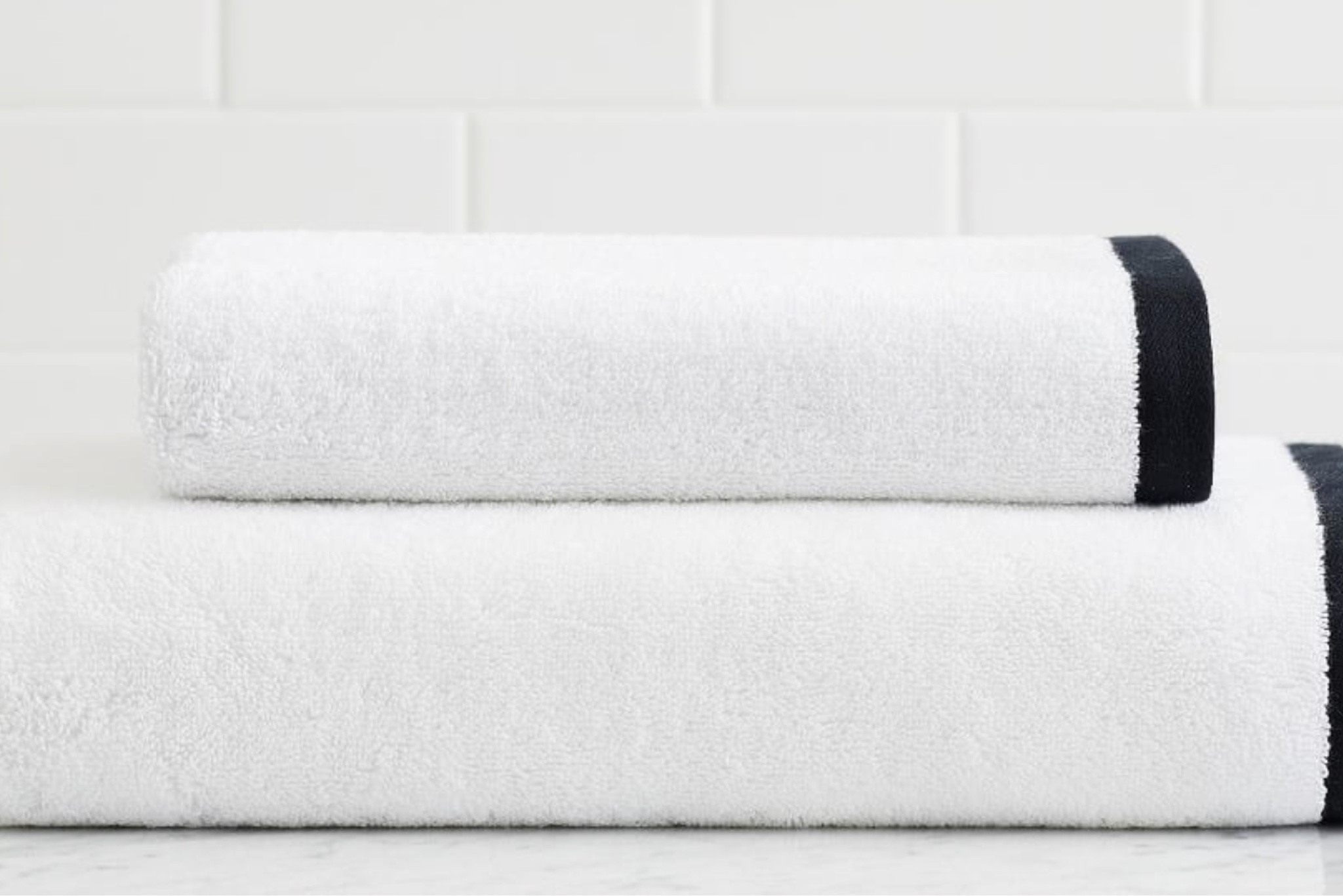 Eyeing these bathroom towels! White with black stitching! Love!

#LTKstyletip #LTKhome #LTKunder100