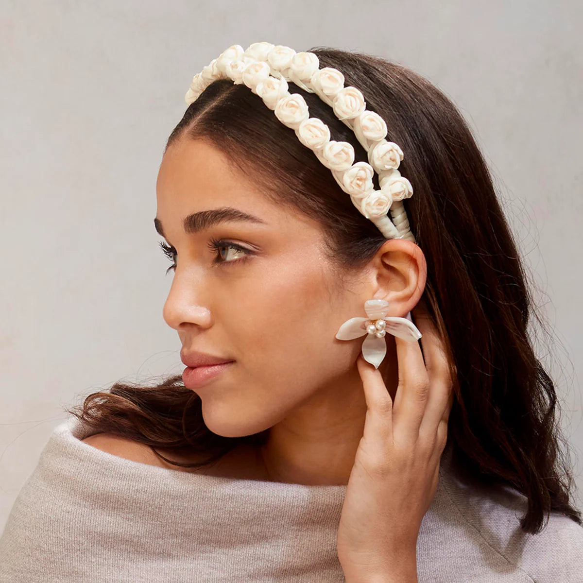 Lele Sadoughi Ivory Bouquet Crossover Headband | House of 29