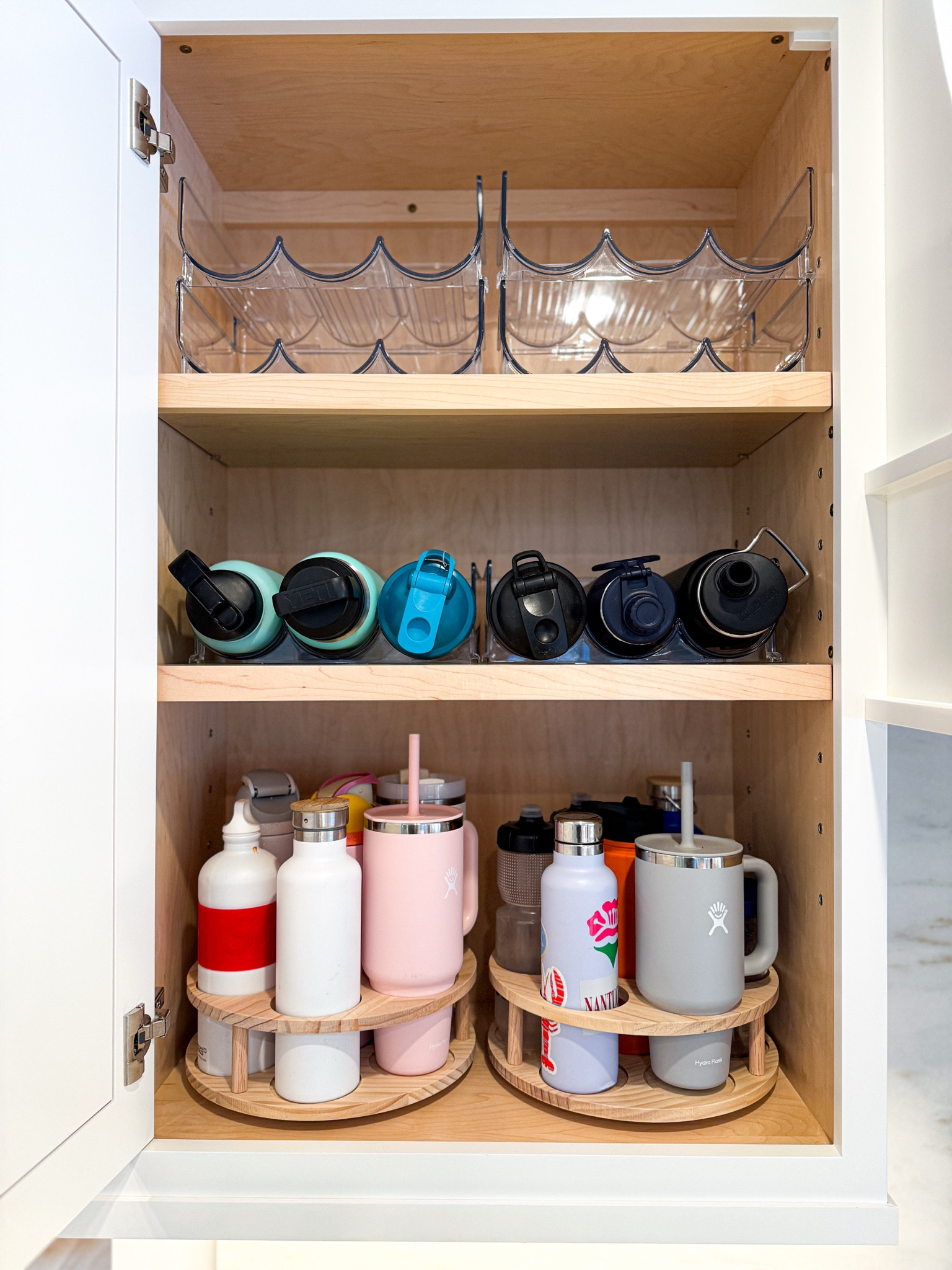 To all my Stanley lovers!! I was skeptical about this product initially and figured I’d try it out— but WOW am I impressed. 10/10 and officially going into our list of top favorite products!

#homeorganization #stanleycup #stanleytumbler #stanleycollection #kitchenorganization #waterbottles #storageideas

#LTKMostLoved #LTKHome #LTKKids