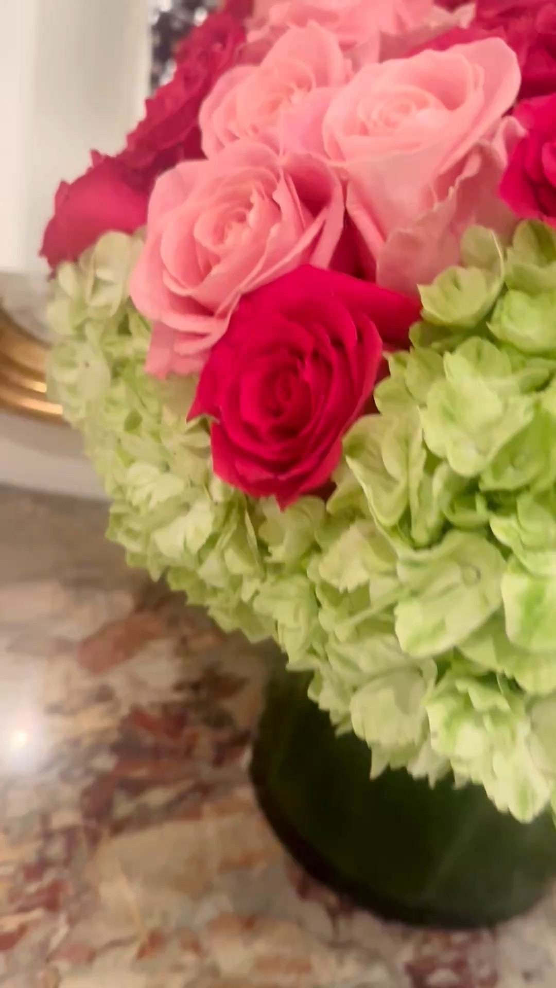 Happy Easter Sunday 🤍

A modern, elegant rose arrangement to celebrate the holiday—soft, refined, and quietly beautiful. The look of fresh blooms, with the ease of something that lasts beyond the moment.

Sometimes all you need is a thoughtfully styled floral arrangement to make the whole space feel special.

#FlowerArrangement #RoseArrangement #EasterSunday #FloralDesign #Tabletop #Entertaining #SpringDecor #ArtificialFlowers #HomeStyling

#LTKdayinmylife #LTKFestival #LTKHome