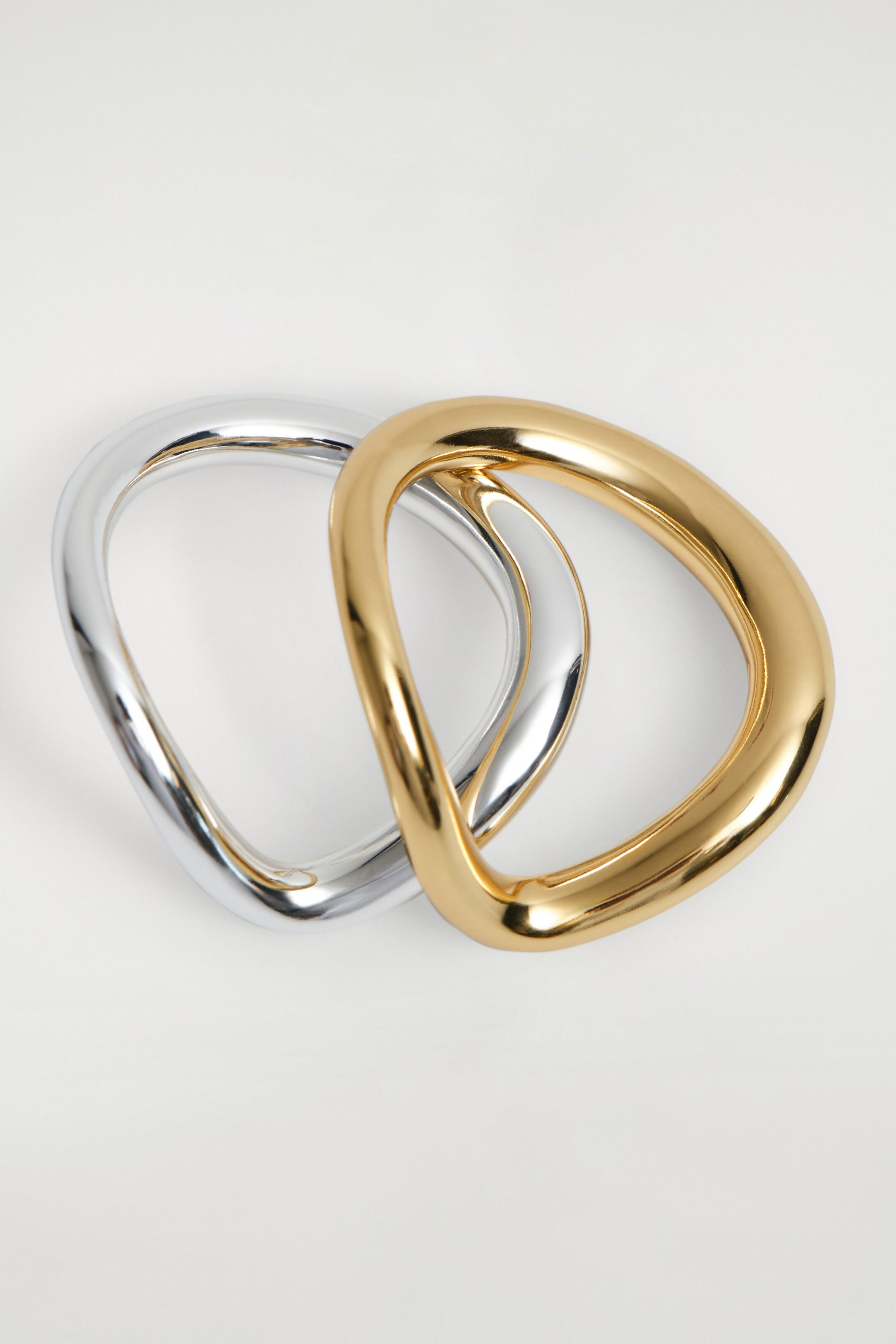 TWO-PACK CURVED RINGS - GOLD / SILVER | COS UK