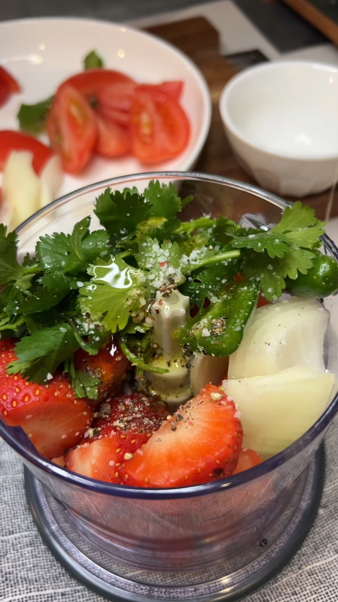 Easily chop, mince or purée using this fun kitchen gadget! #kitchen #cooking #recipe #home #gadgett

#LTKHome #LTKWatchNow #LTKFindsUnder50