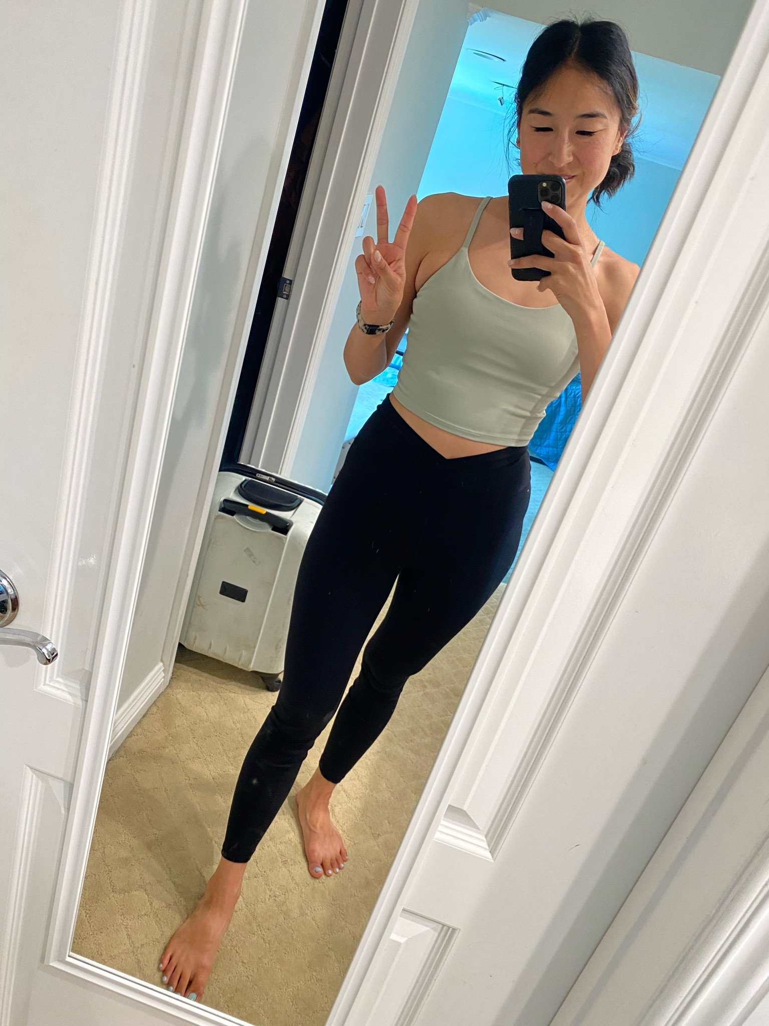 #crossover #leggings and my favorite #bratop from #founditonamazon | wearing an XS in both | #summeroutfit #fitness 

#LTKxPrimeDay #LTKFind #LTKFitness