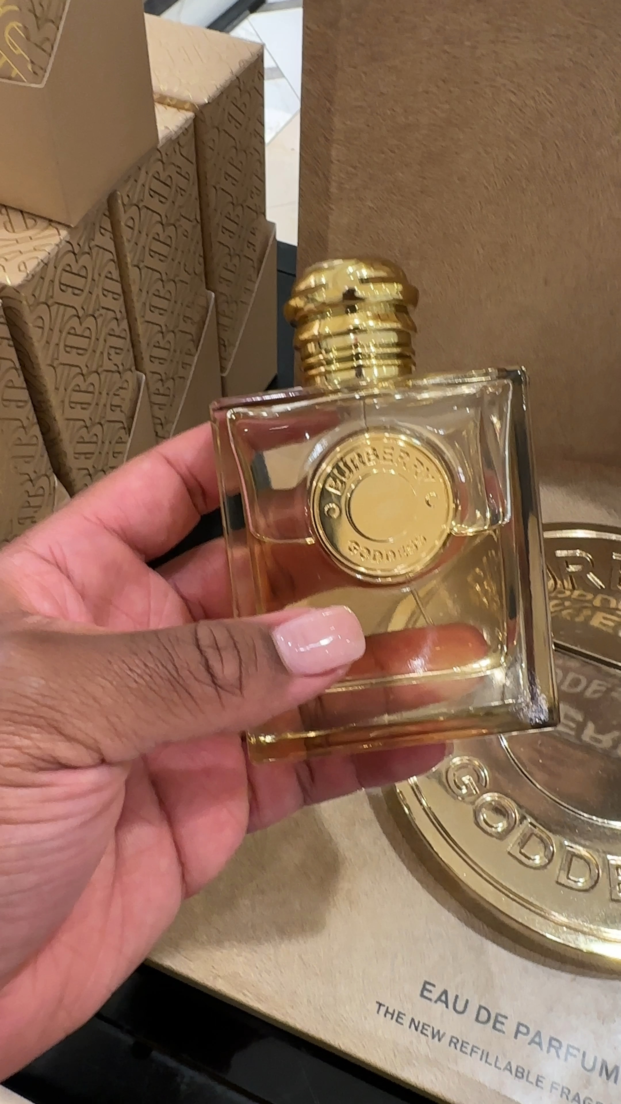 Burberry hotsell parfum video