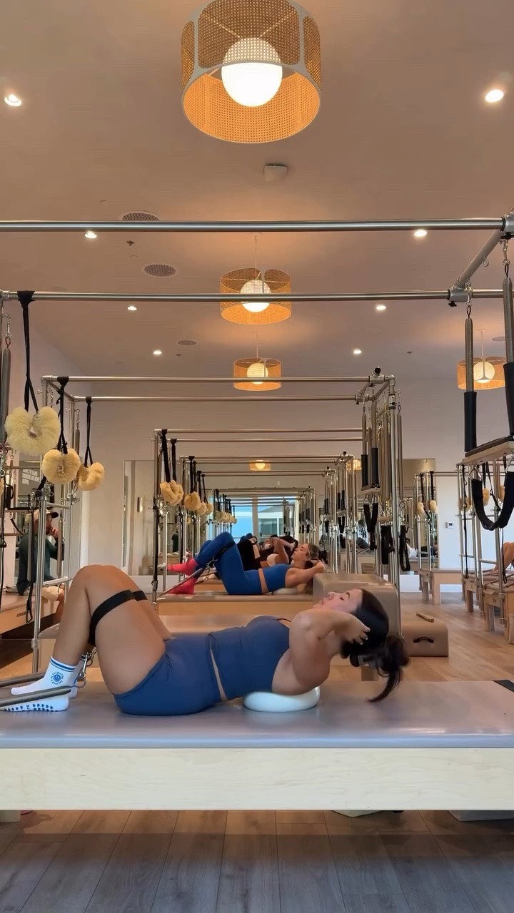 @pila.barre 
@buffbunny_collection 
@mysundaypilates
