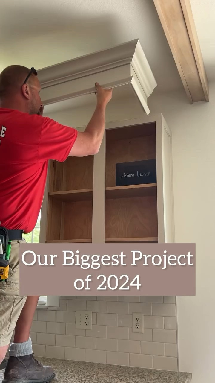 Our biggest project of 2024…Our Kitchen!

This was our longest project, full of smaller projects, that we slowly worked on throughout the year. 

Cabinet colors: SW Accessible Beige & SW Urbane Bronze

Countertops: Taj Mahal Quartzite

Hardware: @rejuvenation 

Next up: an arched pantry door! 

Be sure to follow along as we build the pantry door and continue customizing our builder grade home!

#buildergradetocustommade #buildergradeupgrade #budgetdiy #kitchenrenovation #paintingcabinets