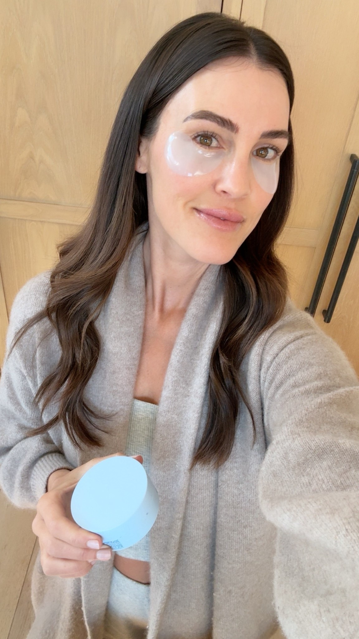 Clean under eye patches 🧖🏻‍♀️

Skincare
Beauty
Non-toxic
Self-care

#LTKselfcare #LTKBeauty #LTKmorningroutine