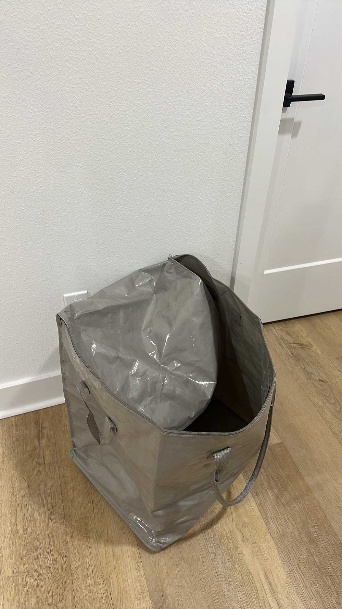 Restore order in your home with the help of this Storage Bag with Wheels from Brightroom™. This storage bag features a zipper closure for easy access, while the handles and spinner wheels allow easy maneuverability. With a capacity of 7360 cubic inches, this storage bag in a spaceship gray hue is suitable for storing your blankets, quilts and other items. Best of all, it's collapsible and can be easily stored when not in use.


#LTKItBag #LTKFindsUnder50 #LTKHome