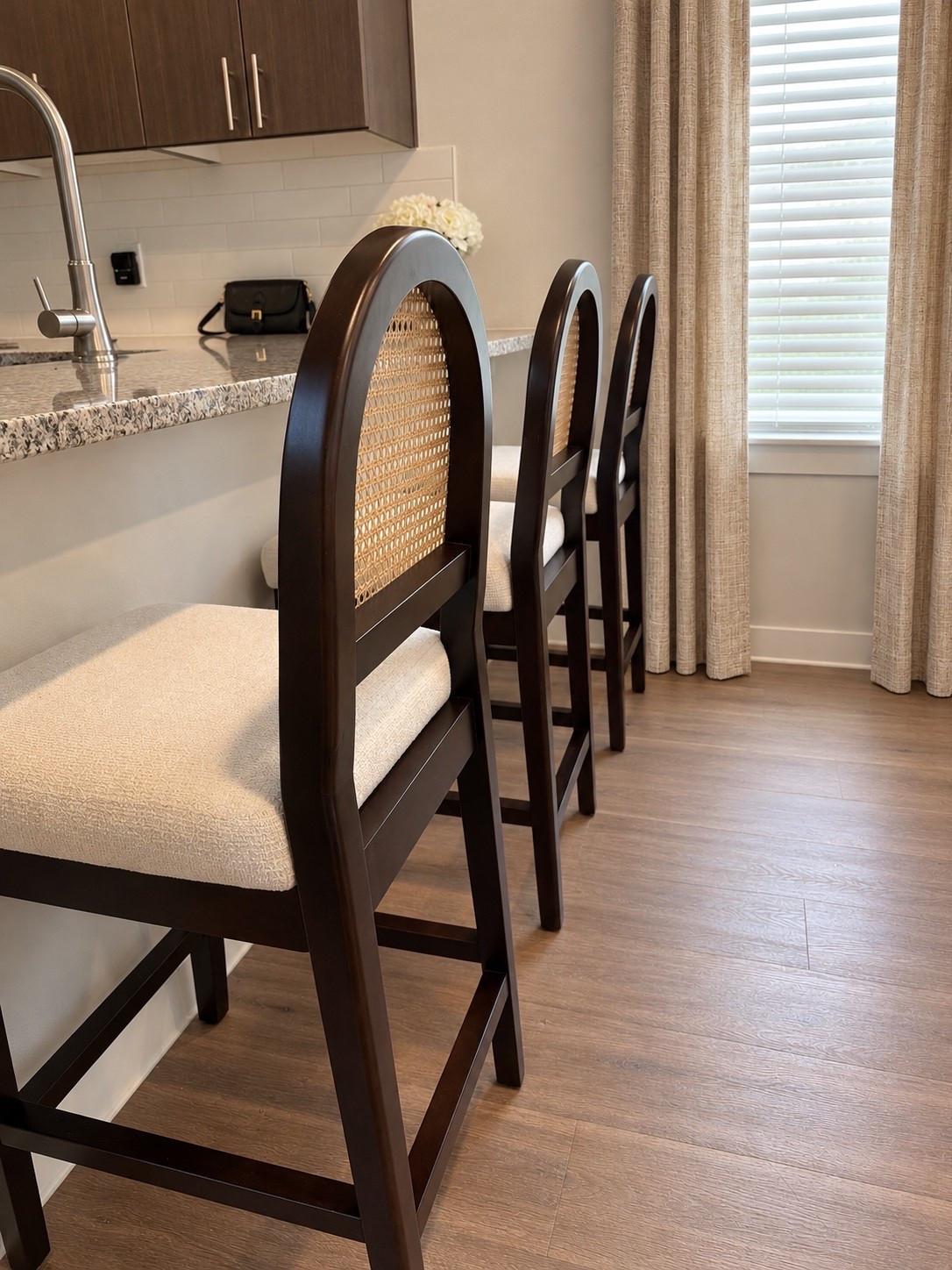 Finally got the @Wayfair bar stools that have been in and out of my cart for two years 🤭😍 LOVE how they transformed the bar in the new place 🏡 

Also very easy to assemble, we had them up in less than an hour 🥰

Wayfair finds sale fall wicker walnut dark brown home kitchen affordable bar stools set of 3

#LTKSaleAlert #LTKHome