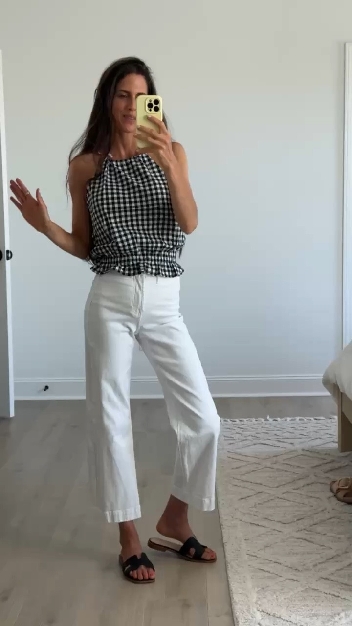 This is one of those outfits you can throw on and feel good in right away. Comfortable, flattering, and perfect for everyday wear.

#LTKSeasonal #LTKmomlife #LTKootd