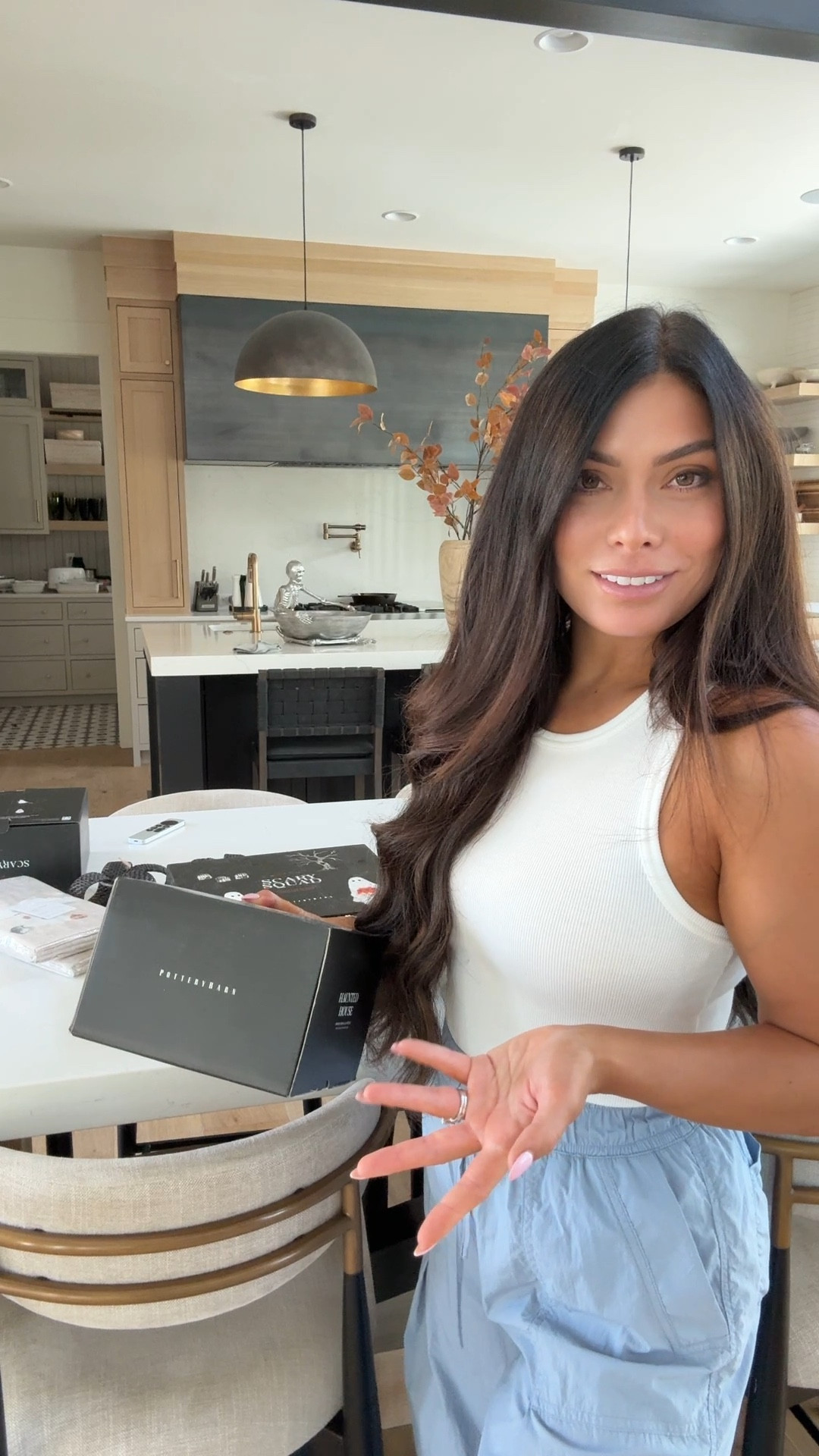 Unboxing a bunch of Halloween bowls and serveware. I’m filling up my cabinet with all of the Pottery Barn finds for fall. They are so good!

#LTKStyleTip #LTKSeasonal #LTKHome