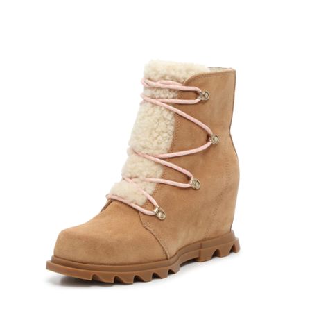 #boots #wedgeboots #winter #coldweather #giftsforher #travel #stylish #heeledboots #sorel #sorelwedgeboot #joanofarticboots #artic #warmboots #furtrimboots

#LTKshoecrush #LTKSeasonal #LTKGiftGuide