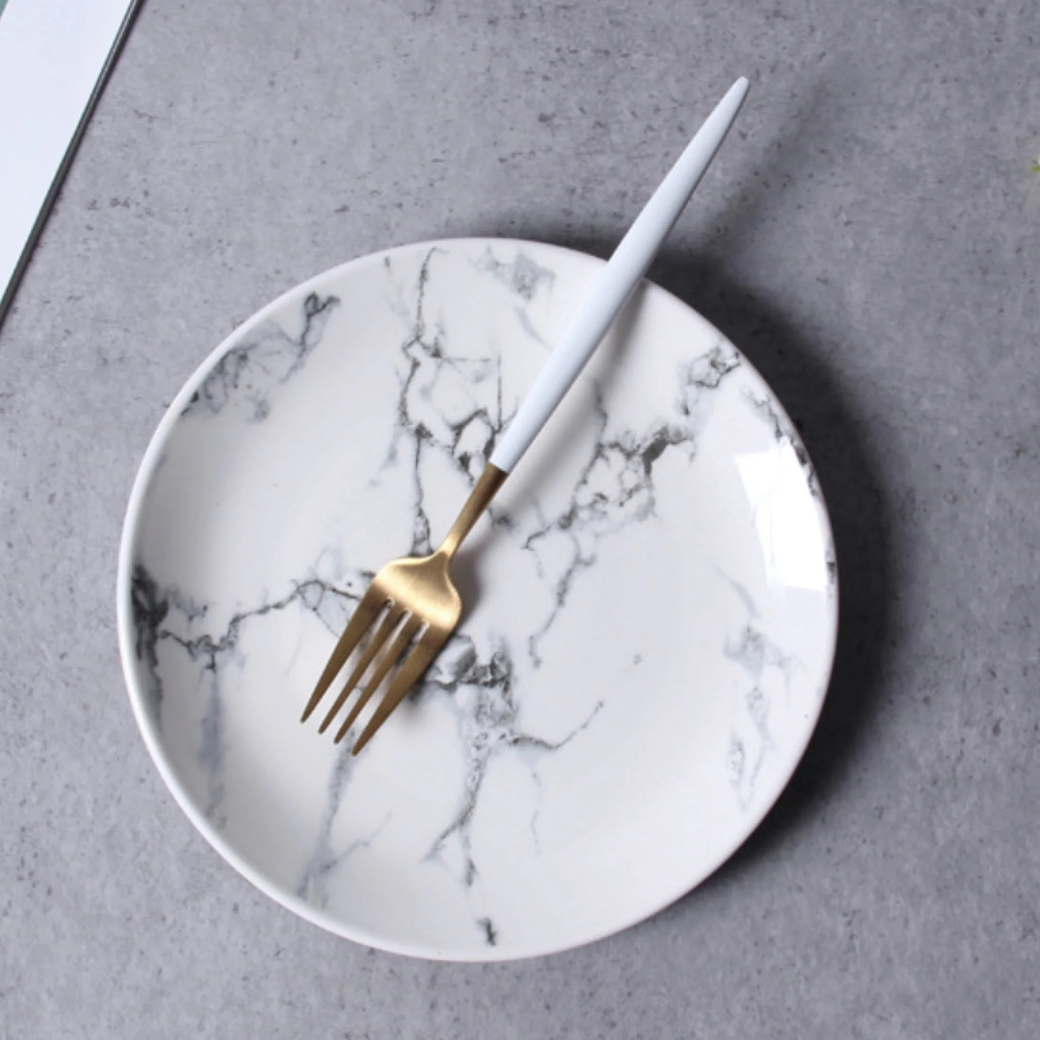 Marble Round Plate 6" | Casual Chic Boutique