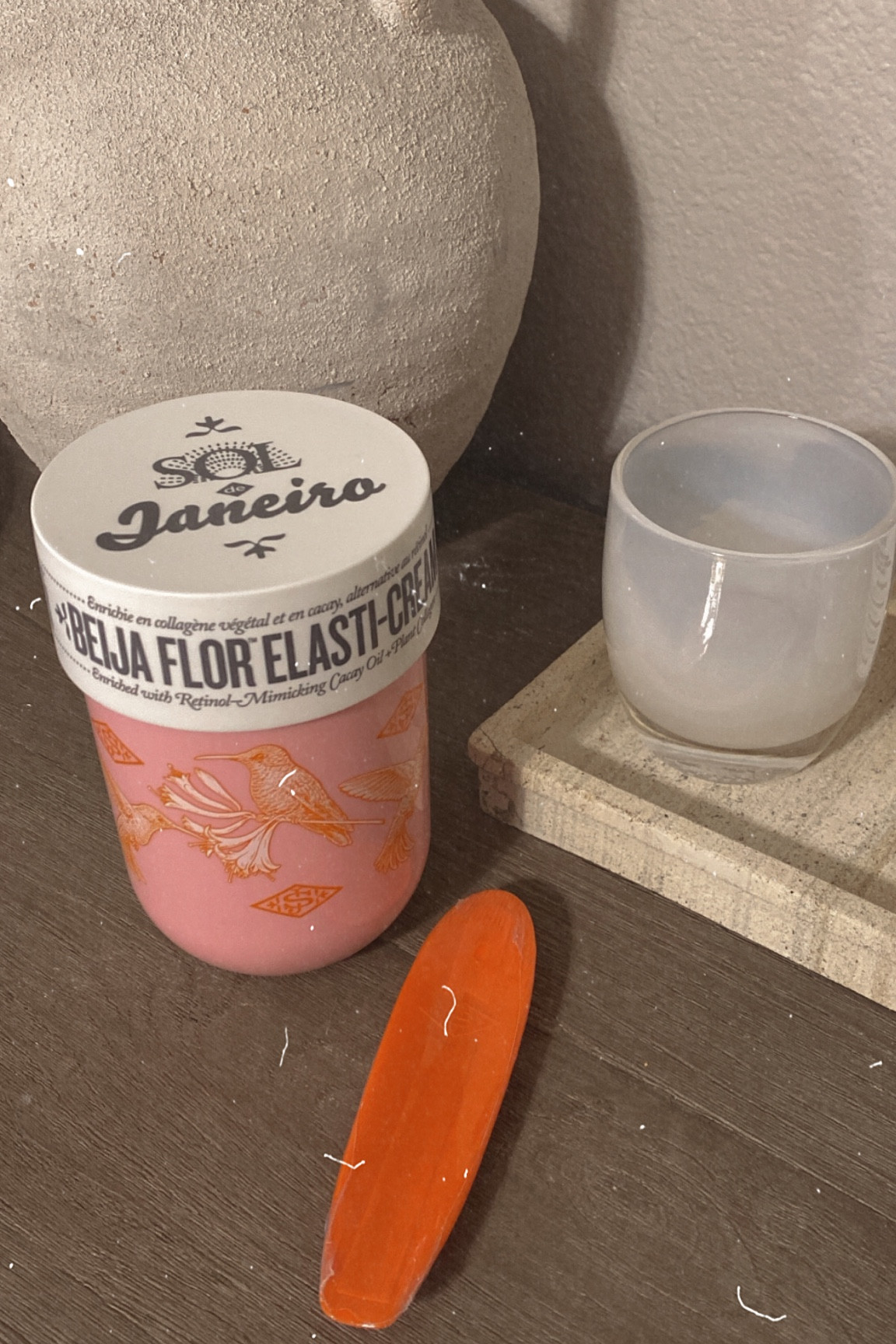 Jumbo size in the Sol de Janeiro Beija Flor Elasti-Cream 🌸