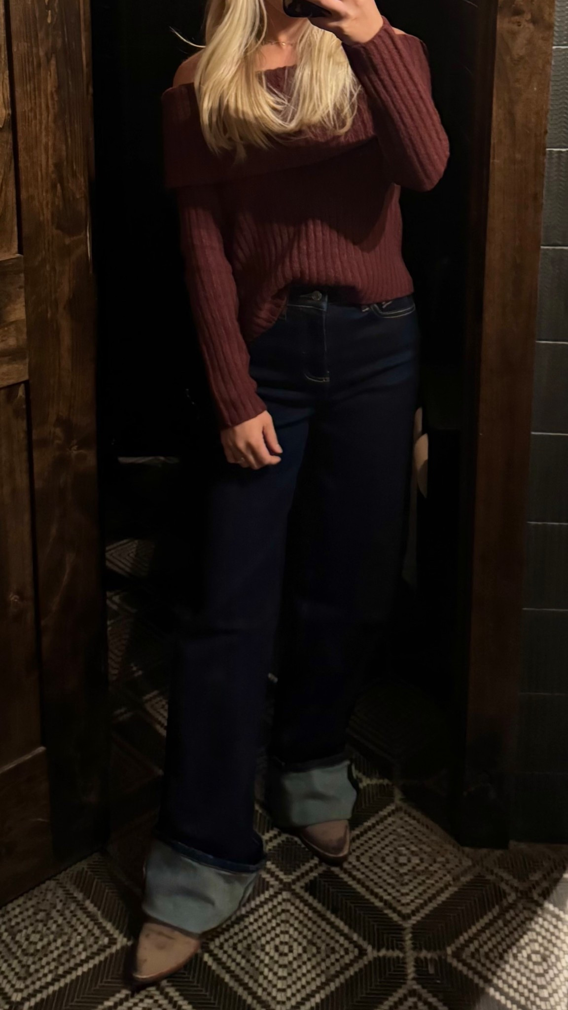 Perfect wide leg/boot cut jeans and sweater! 

#LTKPetite #LTKHoliday #LTKootd