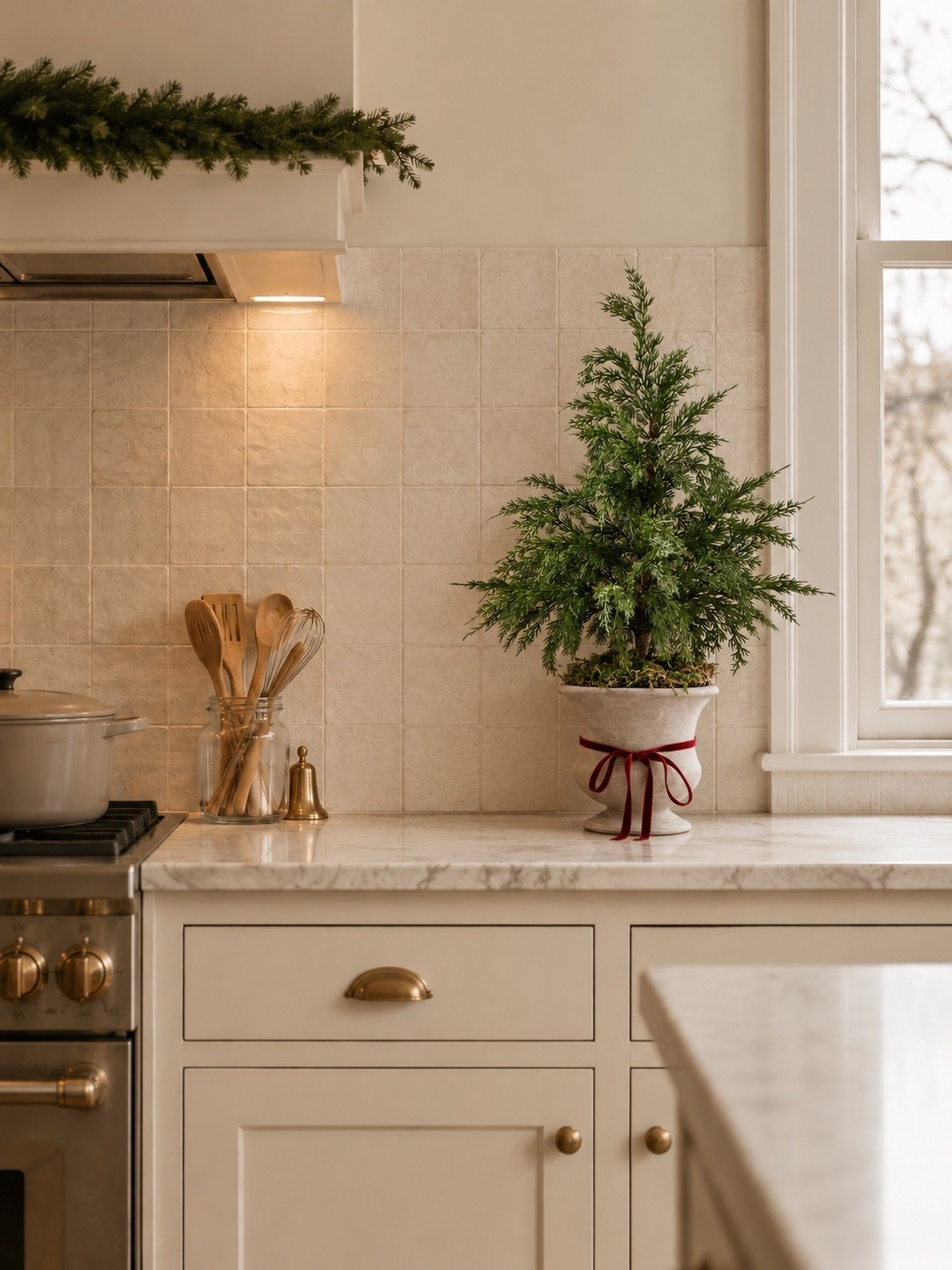 I love this cute countertop tree for the holiday season 😍

#LTKHome #LTKSeasonal