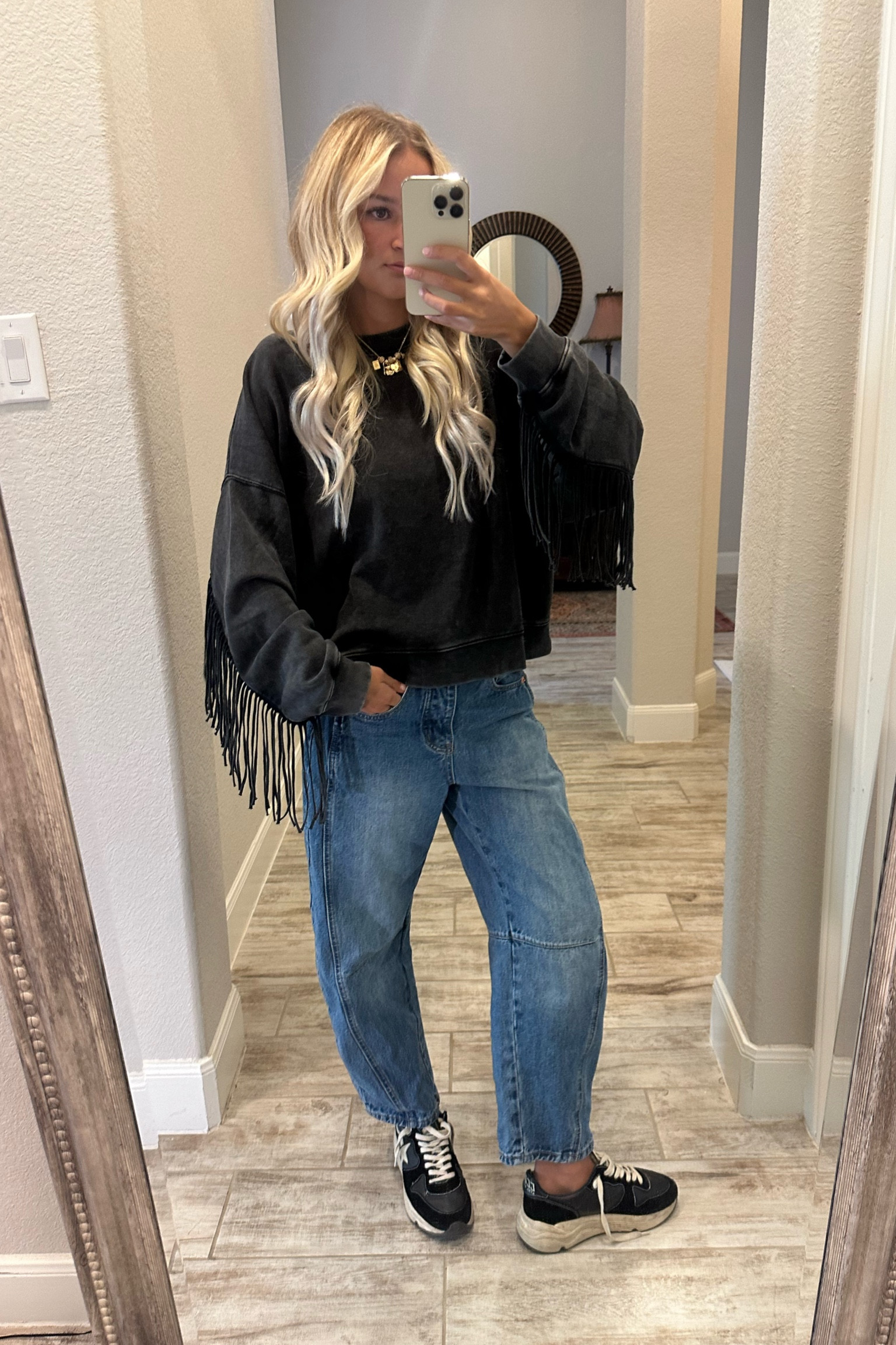 This fringe sweatshirt 🤌🏼

#LTKFindsUnder100 #LTKHalloween #LTKSeasonal