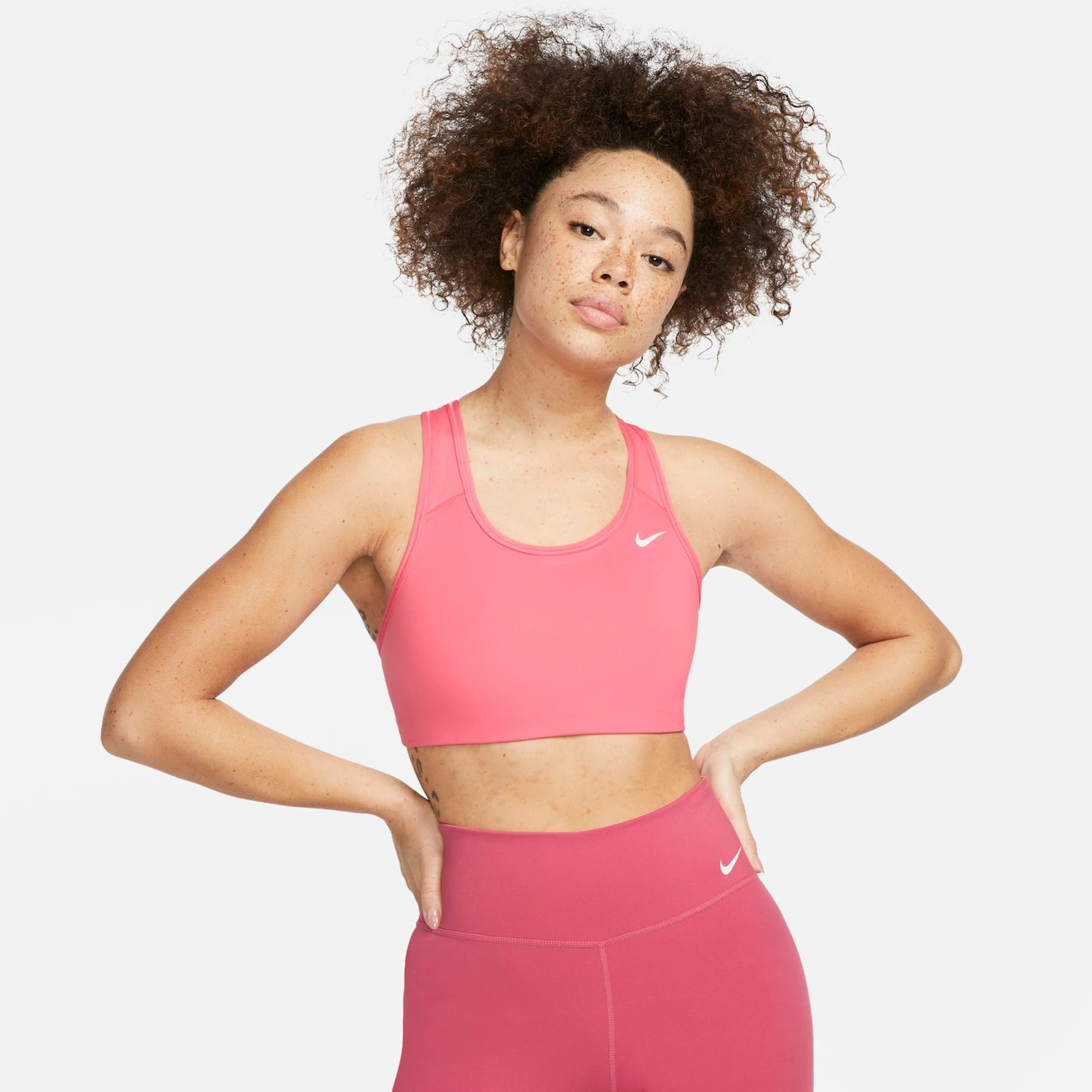 Top Nike Swoosh Feminino | Nike BR