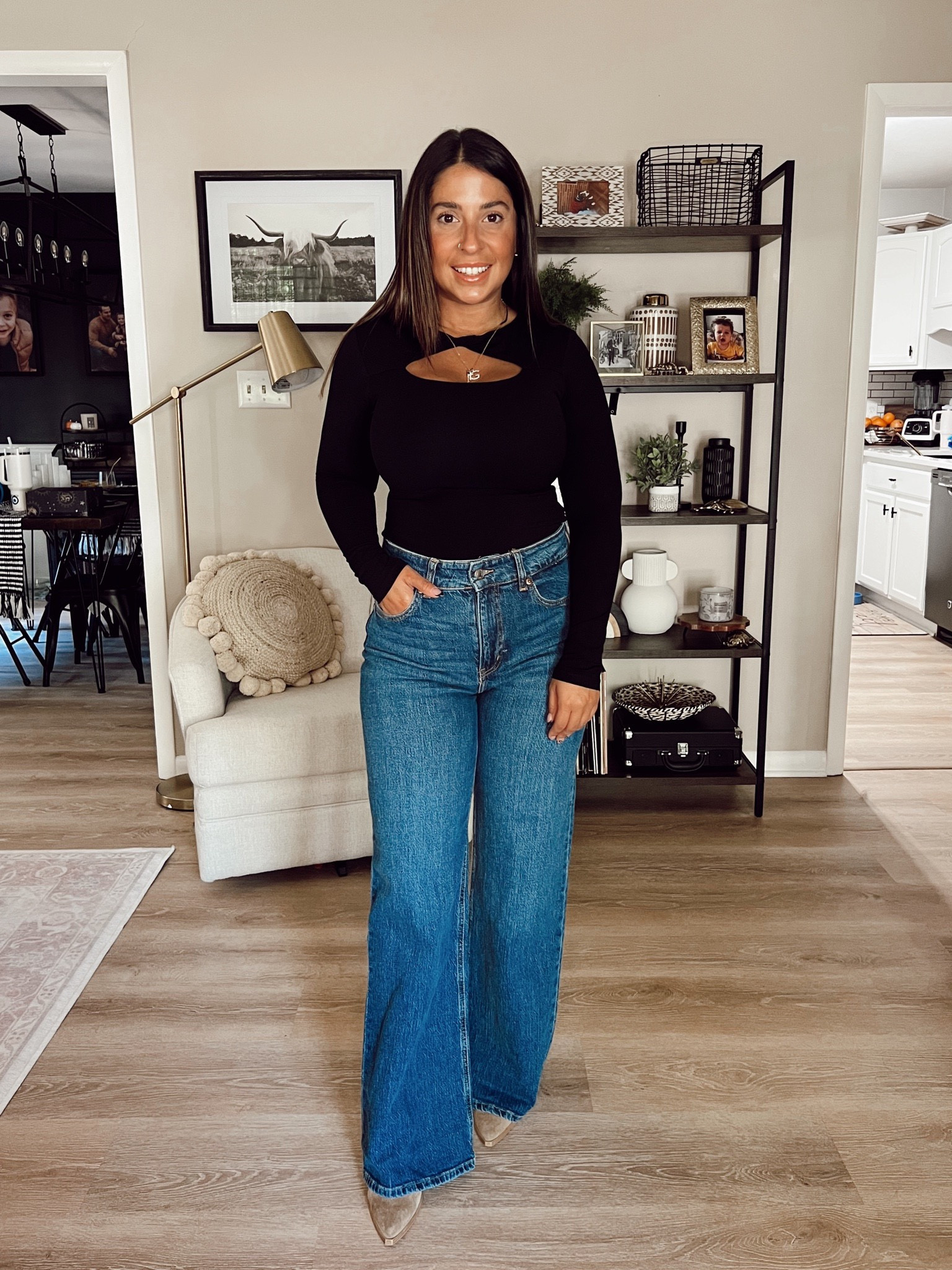 Skims like amazon bodysuit in a size small. Under $30! Size up one in H&M jeans - easy fall and winter look! Amazon fashion, amazon fall fashion, amazon staples, fall staples, hm jeans, wide leg jeans, petite friendly jeans



#LTKfindsunder100 #LTKfindsunder50 #LTKSeasonal