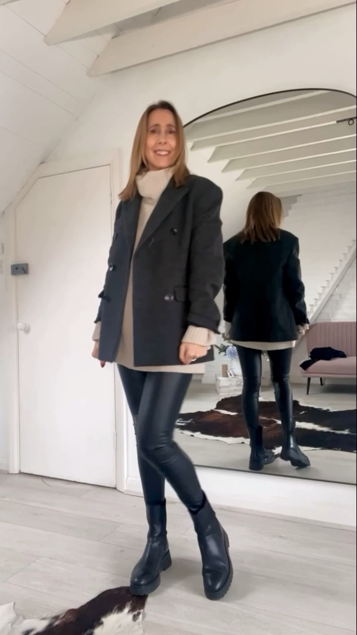 This is the best oversized chunky knit I’ve found on the high street!  Here’s how I’m wearing it - shop the look below xx 

#LTKeurope #LTKunder50 #LTKstyletip