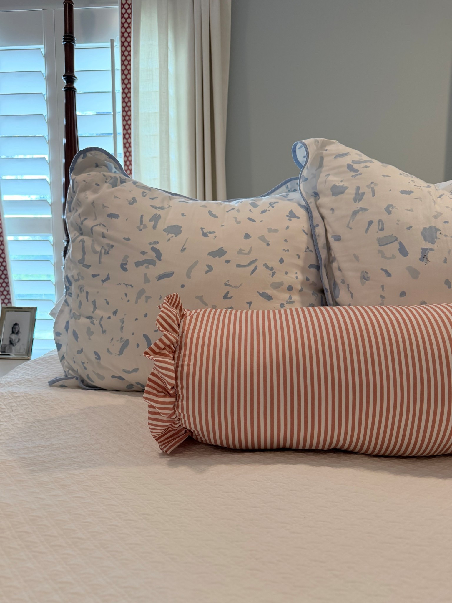 💯 bolster pillow.