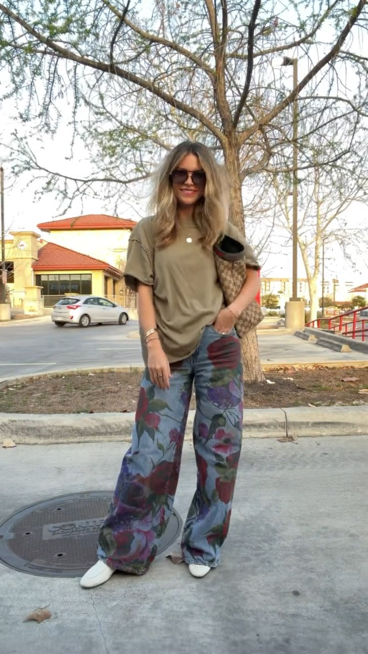 Spring outfit 

Free people oversized tee size XS 
Avec Les filles floral jeans size 25
Gucci slip on loafers
Gucci tote
Amazon sunglasses 🕶️ 

🔍: casual outfit, ootd, Avec les filles floral jeans, free people top, Amazon sunglasses, Gucci loafers, Gucci tote, spring style, petite style, moms over 40 style, Texas content creator 

Comment SHOP below to receive a DM with the link to this post on my LTK ⬇ https://liketk.it/5ZC5b #ltkpetite #ltkover40 #ltkootd

#LTKPetite #LTKootd #LTKOver40